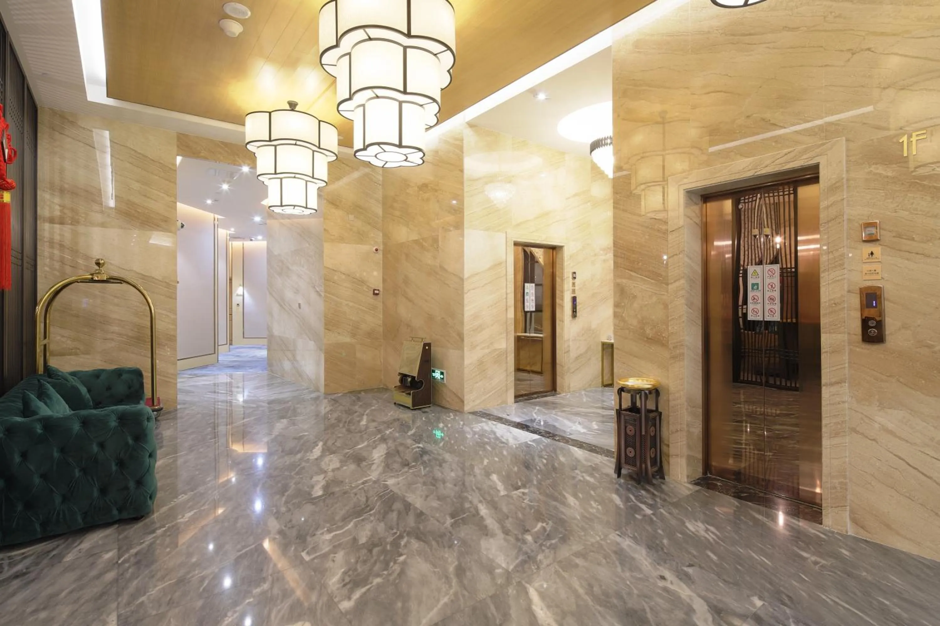 Mengguo Hotel Pudong Airport