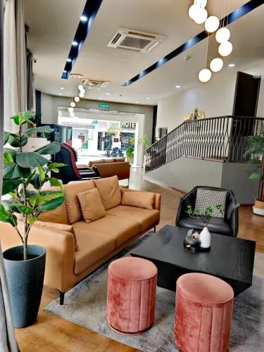 Enclave Business Hotel