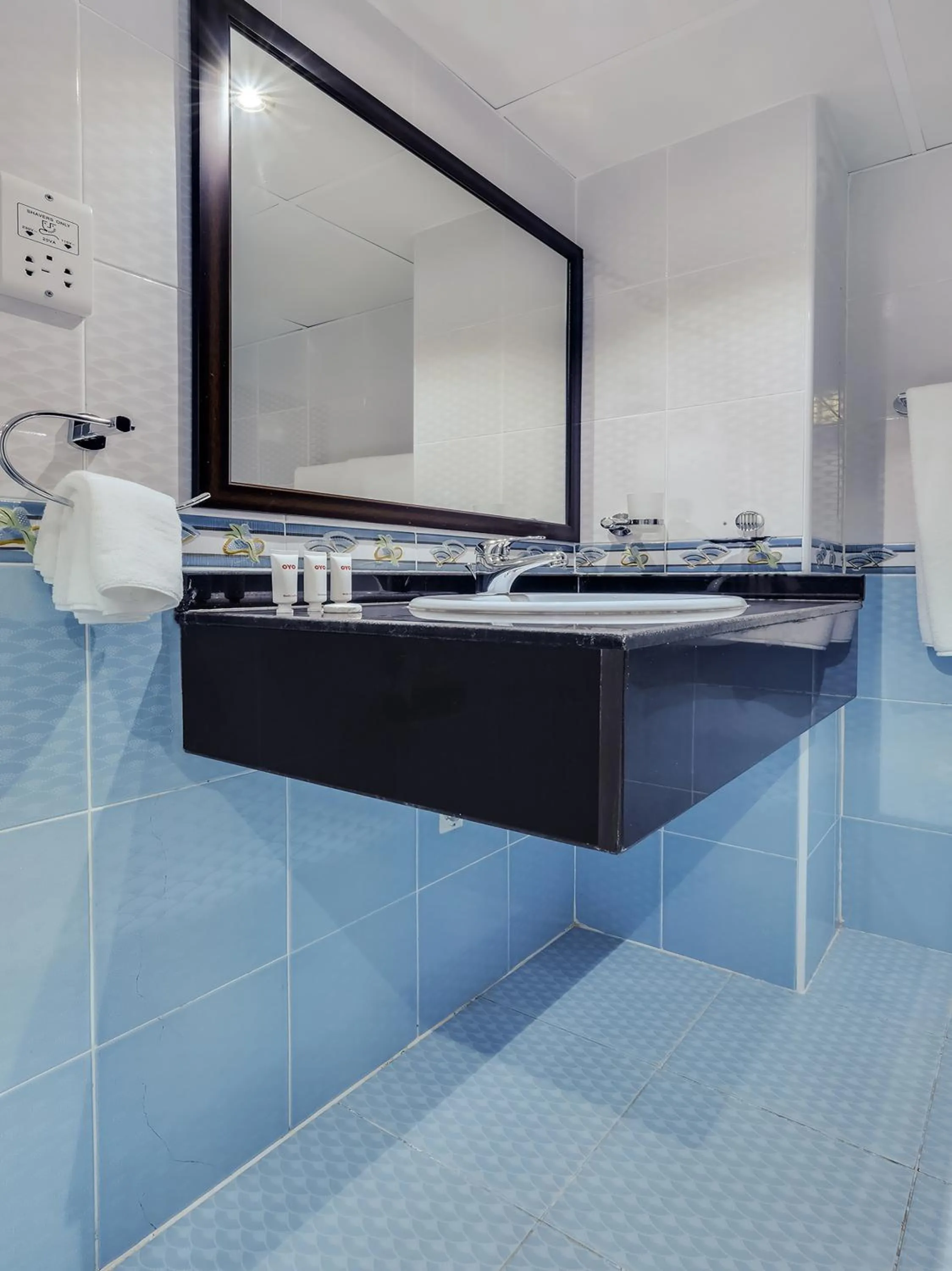 Bathroom in Al Rayan Hotel