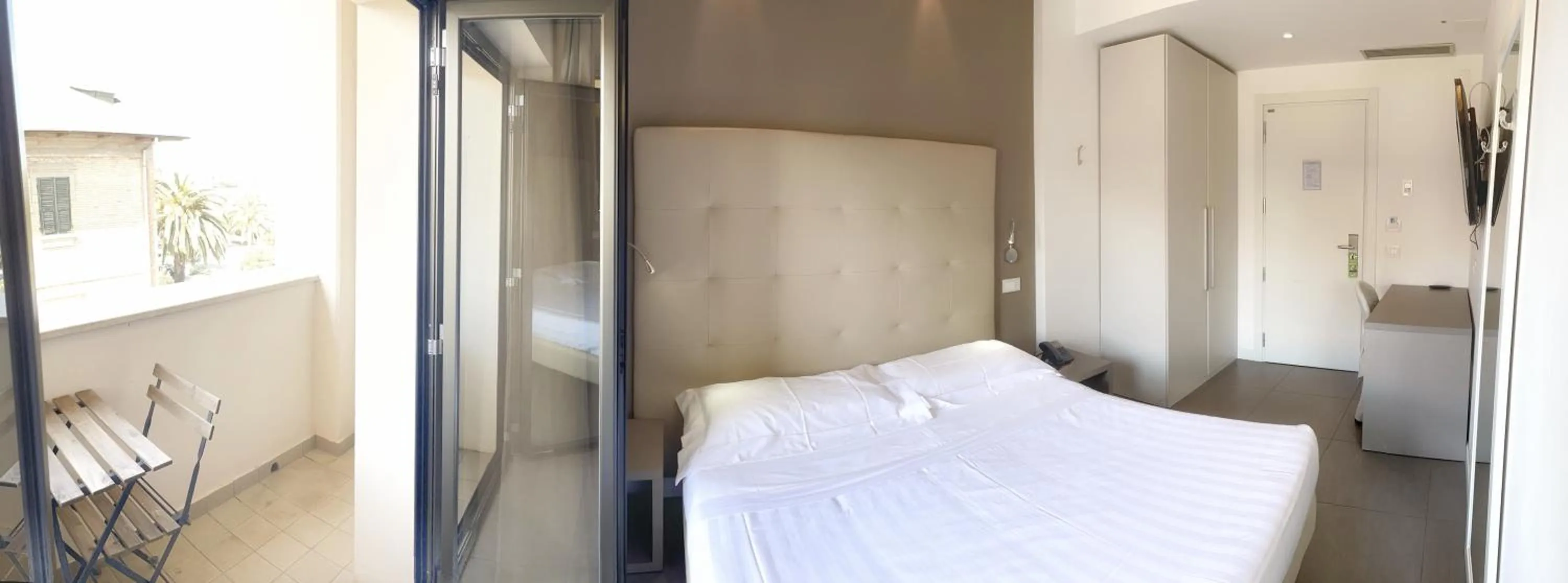 Bed in Hotel Arlecchino