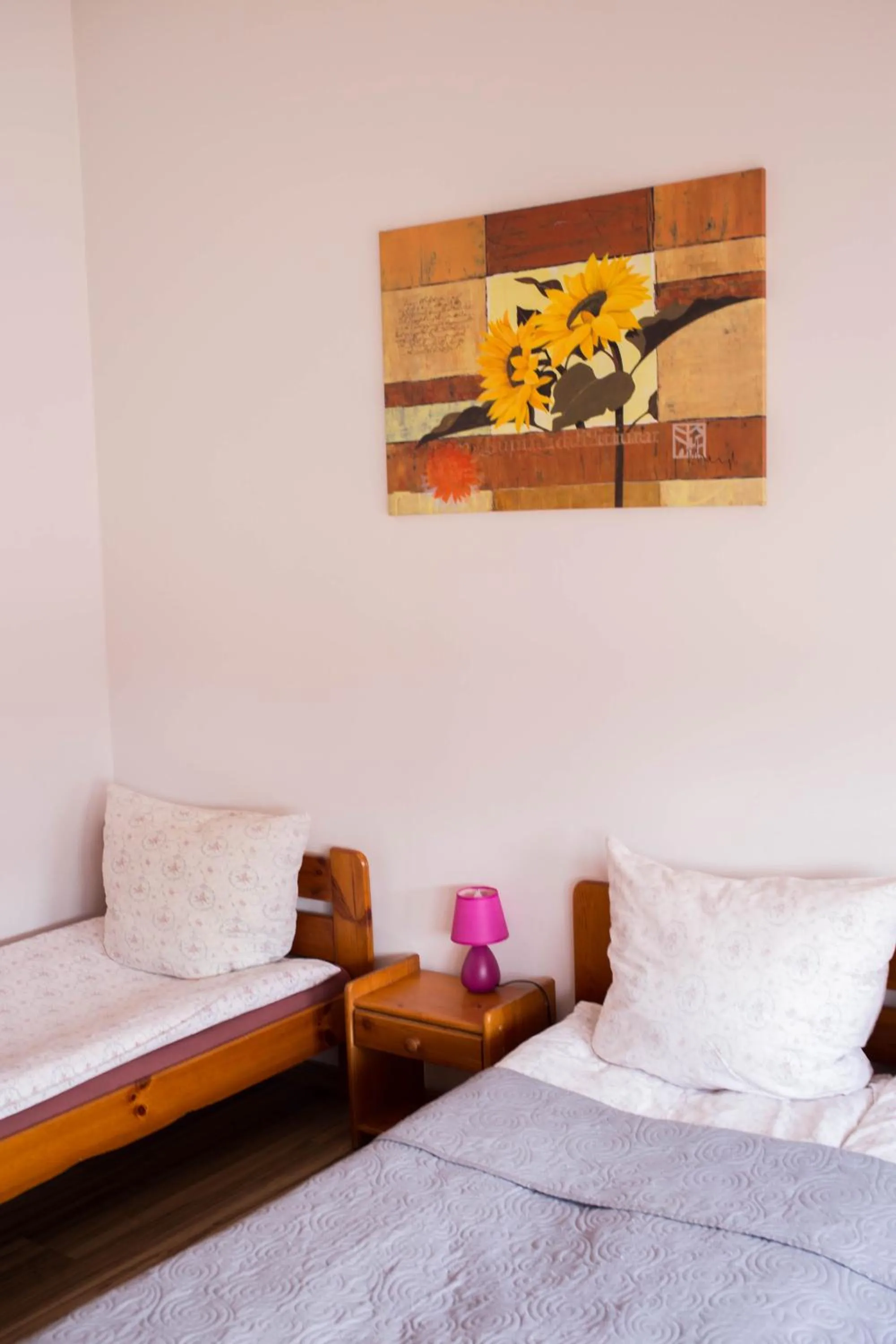 Bed in Hotelik Okęcie 39 - Nocleg i Parking Blisko Lotnisko Okęcie