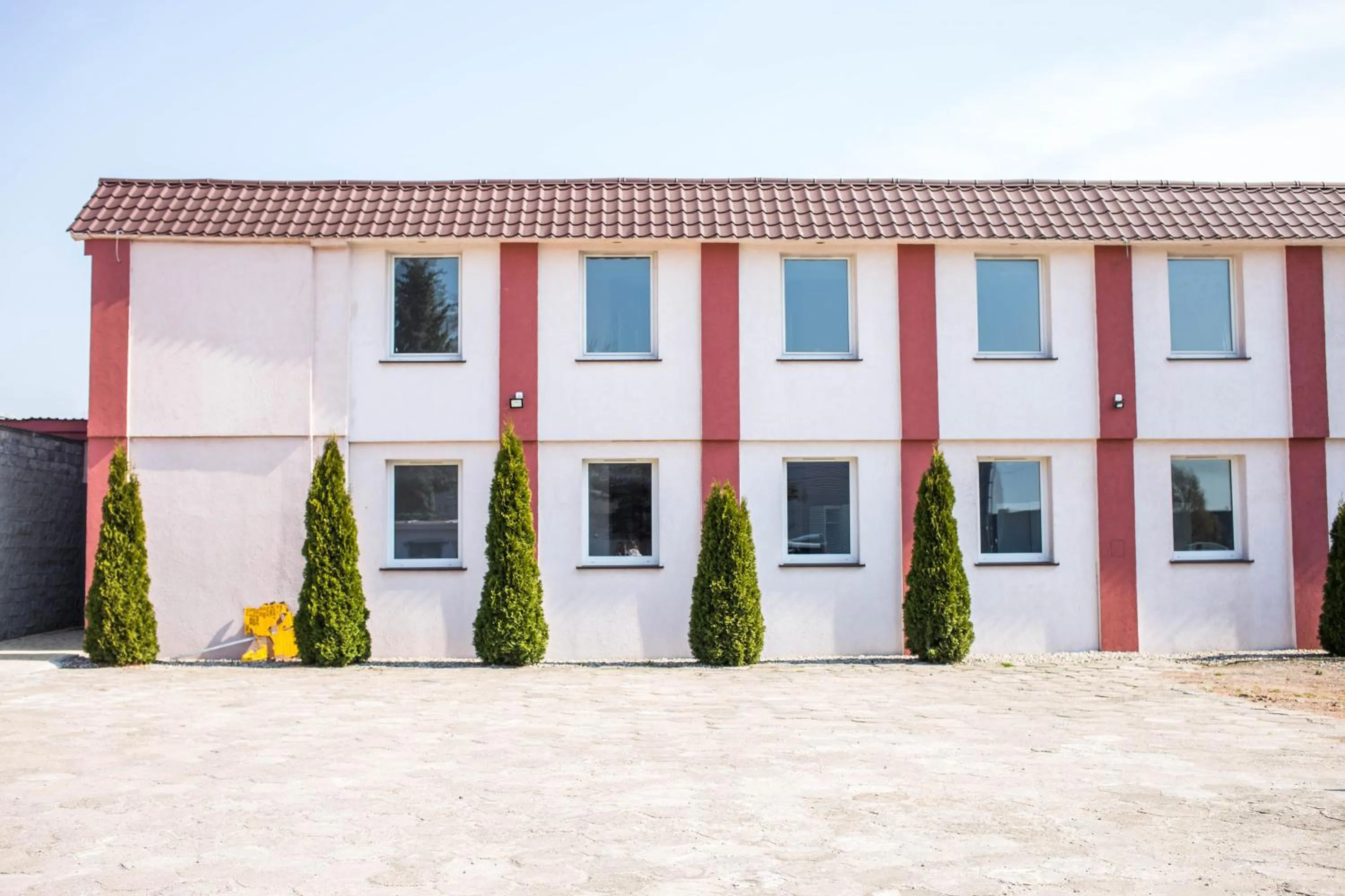 Property building in Hotelik Okęcie 39 - Nocleg i Parking Blisko Lotnisko Okęcie