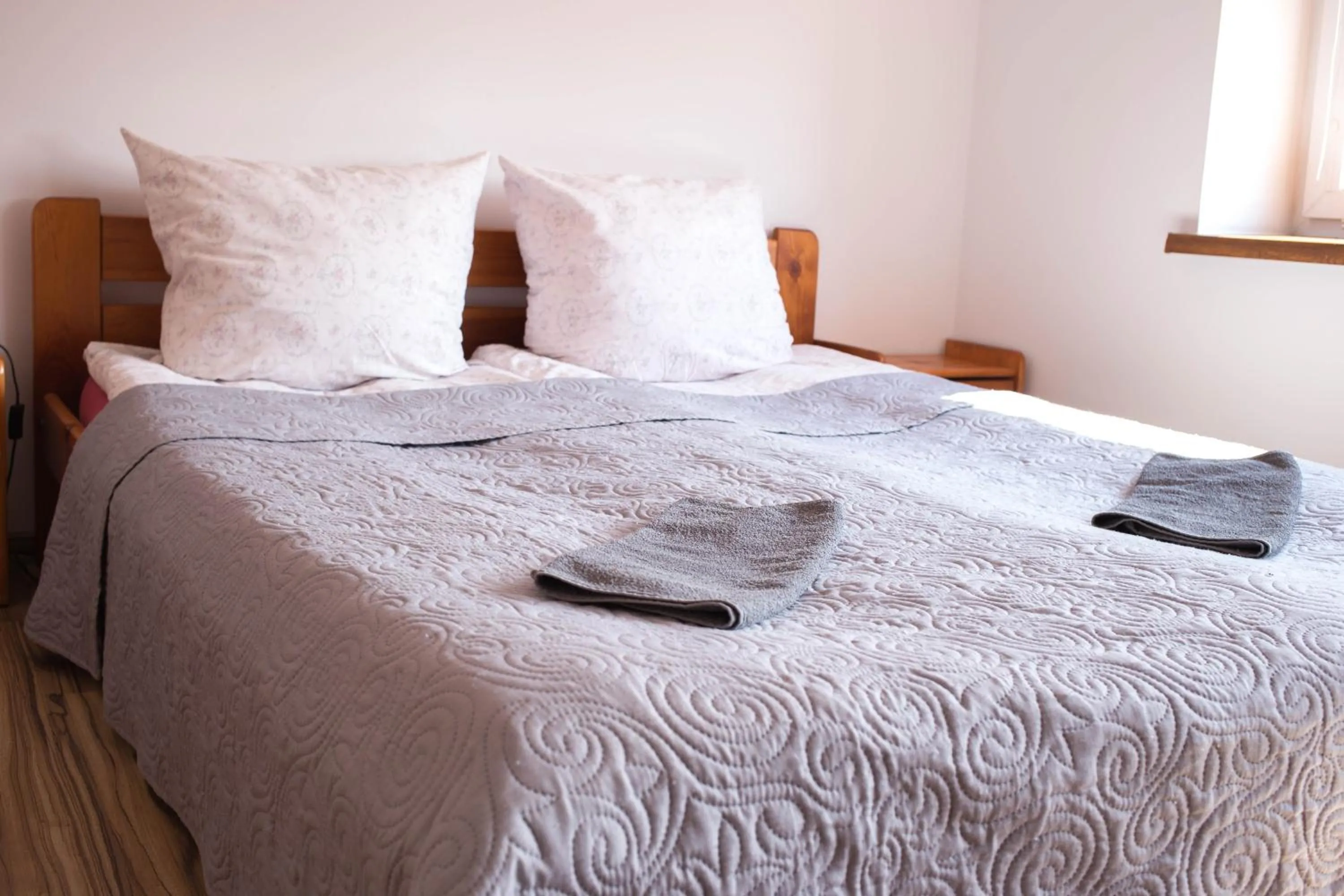 Bed in Hotelik Okęcie 39 - Nocleg i Parking Blisko Lotnisko Okęcie