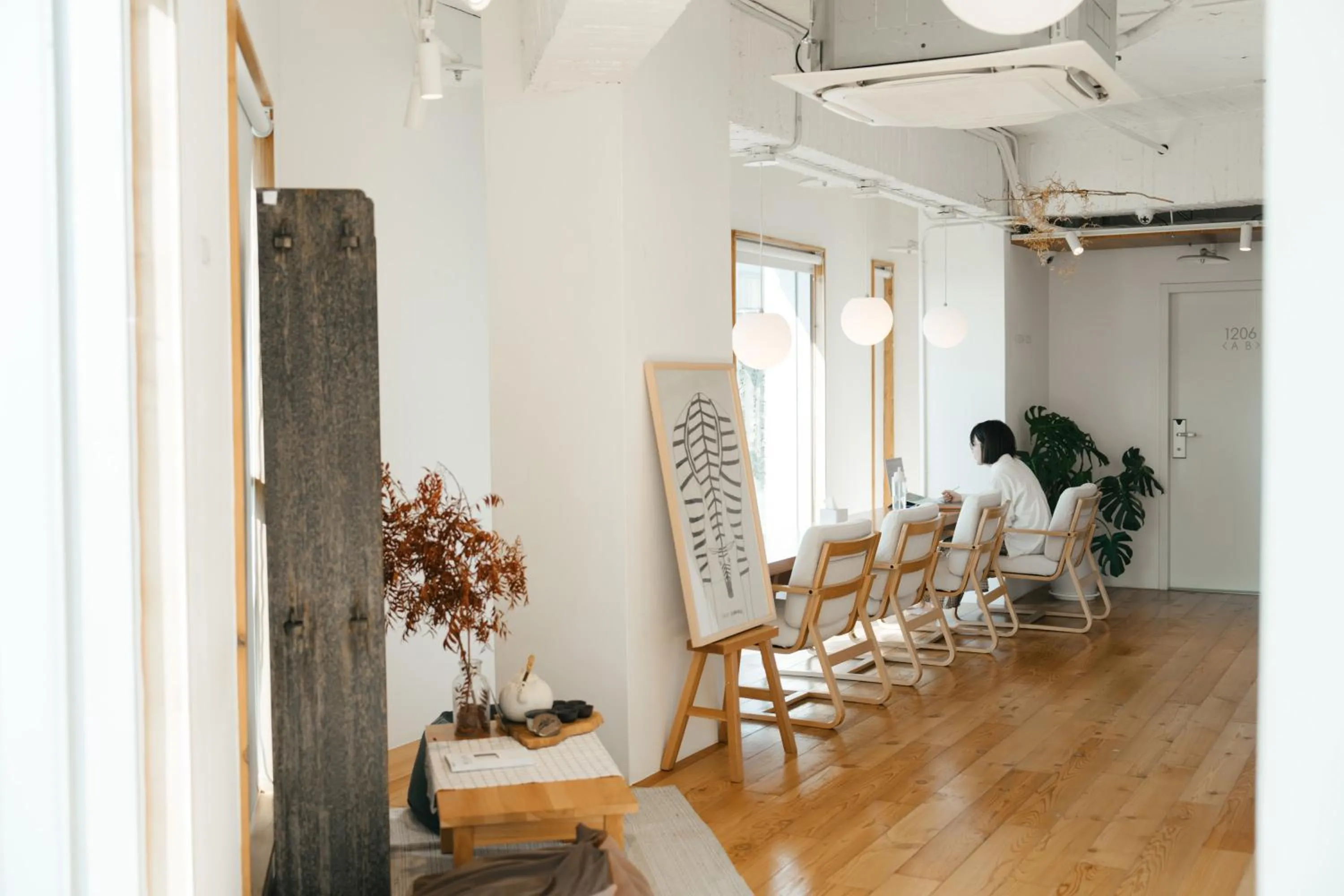 Seating area in Norden Ruder Hostel Taichung