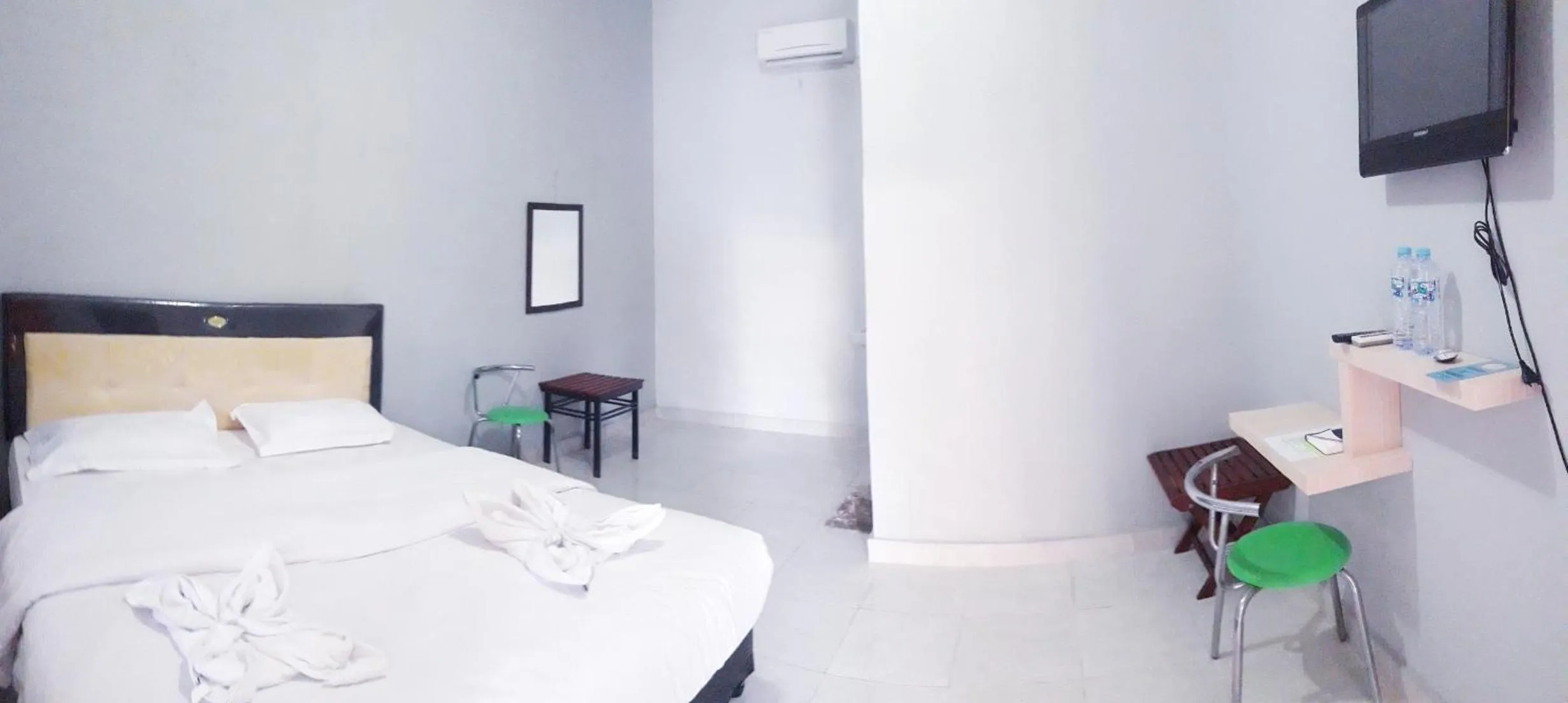 Bed in Pondok Wisata dan Restoran Elim