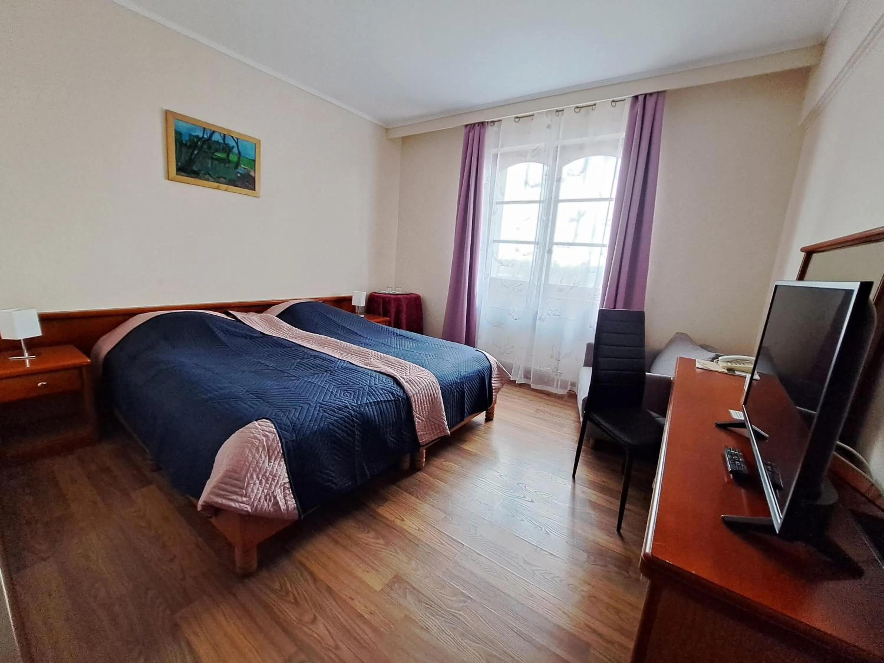 Photo of the whole room, Bed in Hotel Hunor