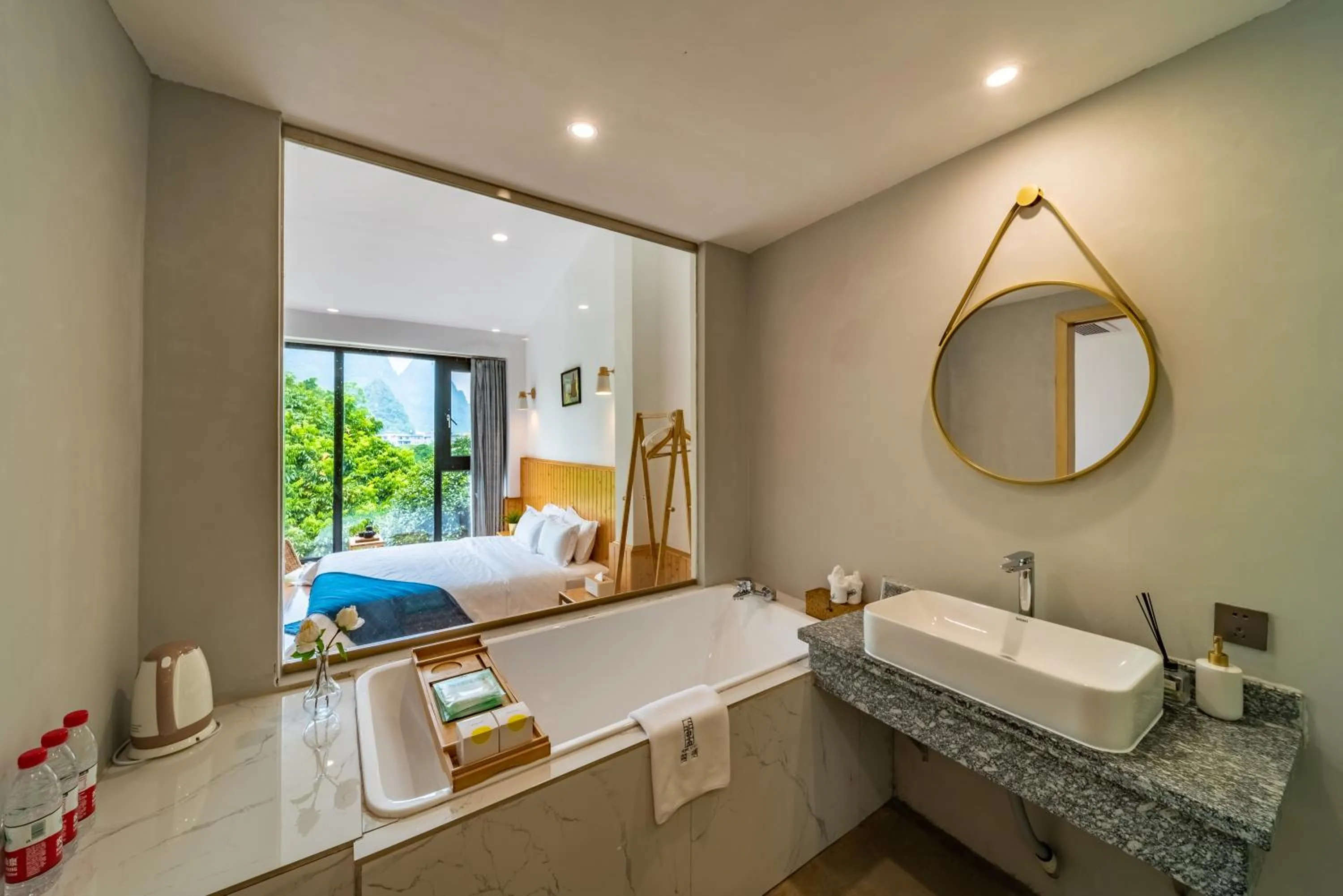 Yangshuo Serene Cove Hotel