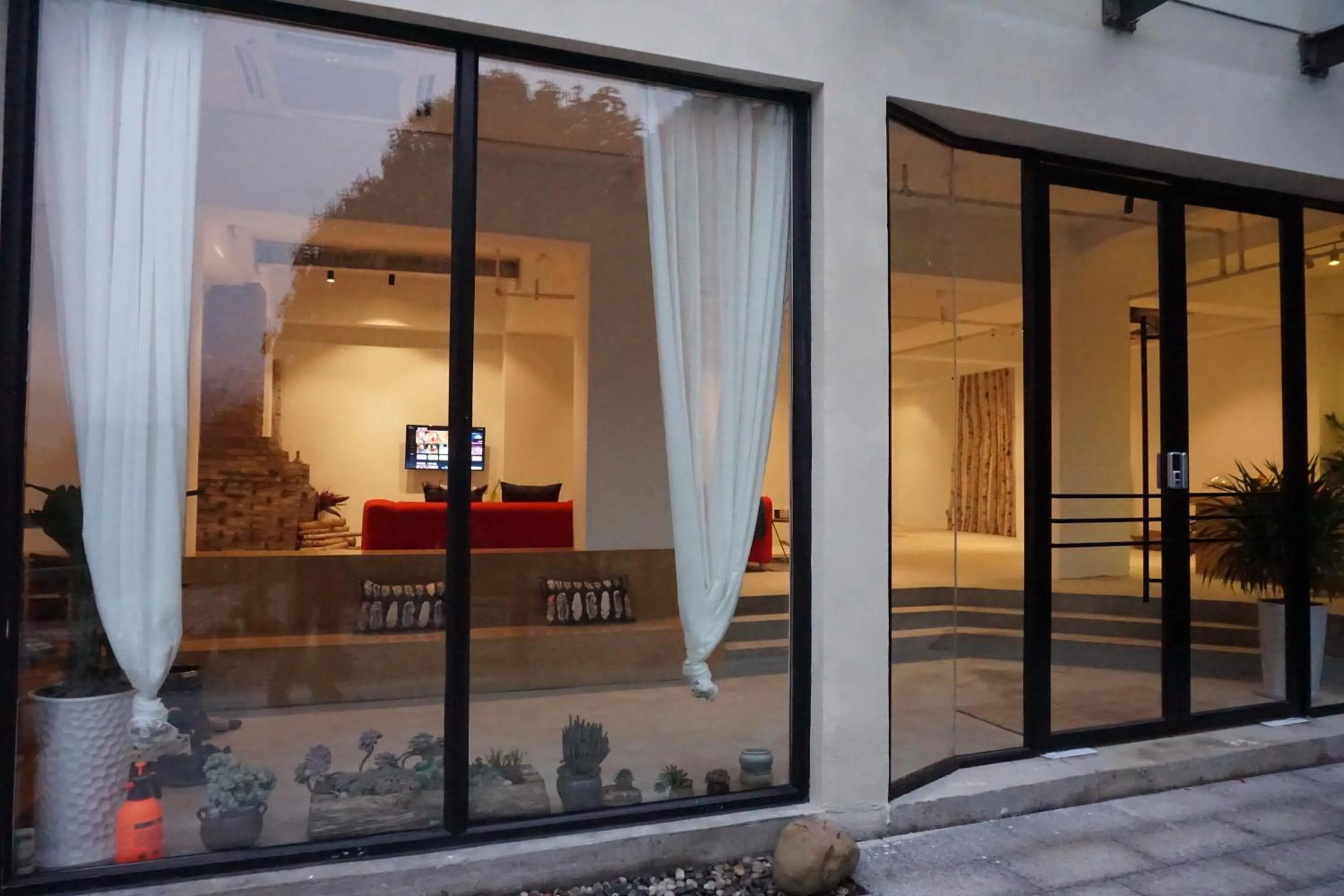 Yangshuo Serene Cove Hotel