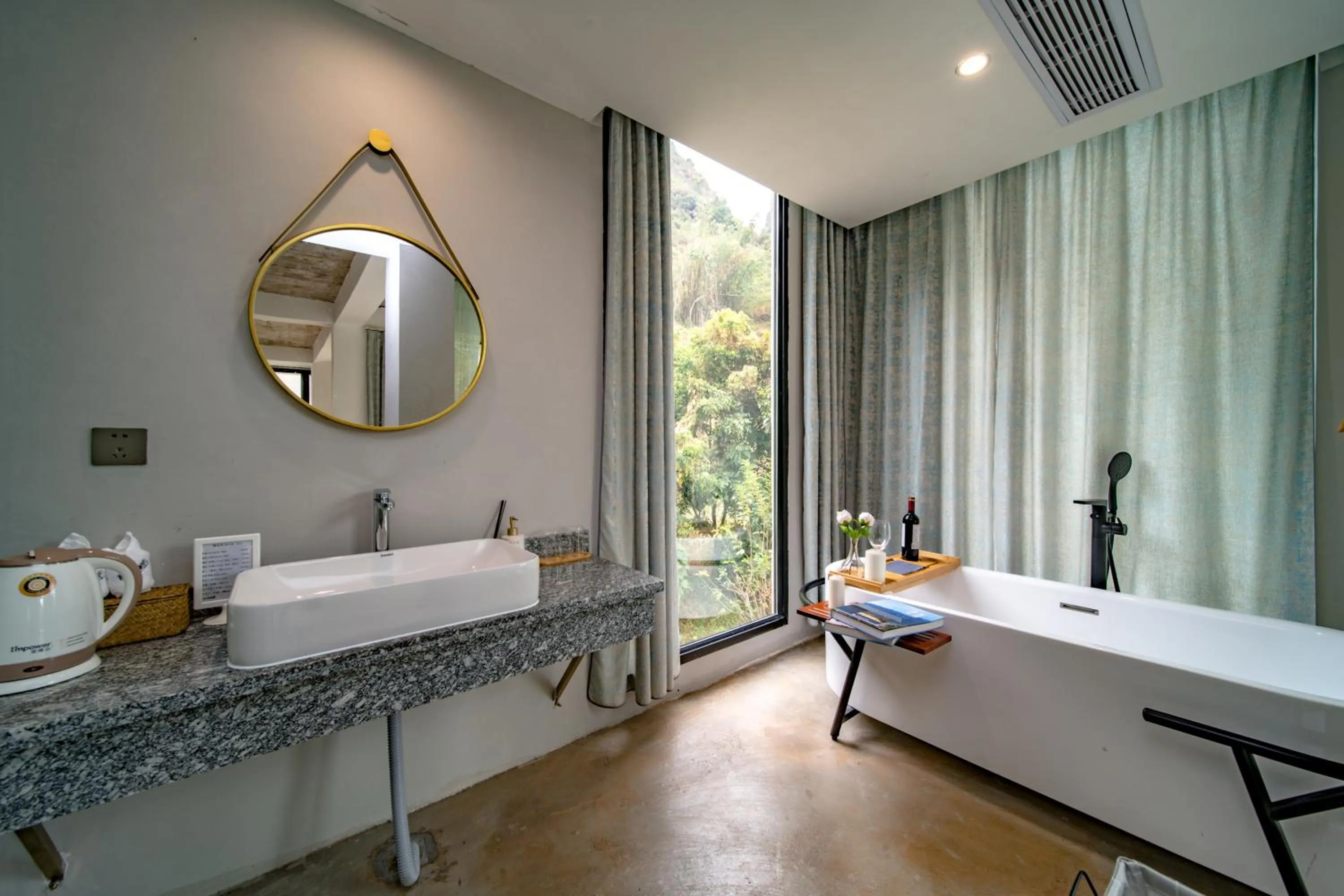 Yangshuo Serene Cove Hotel