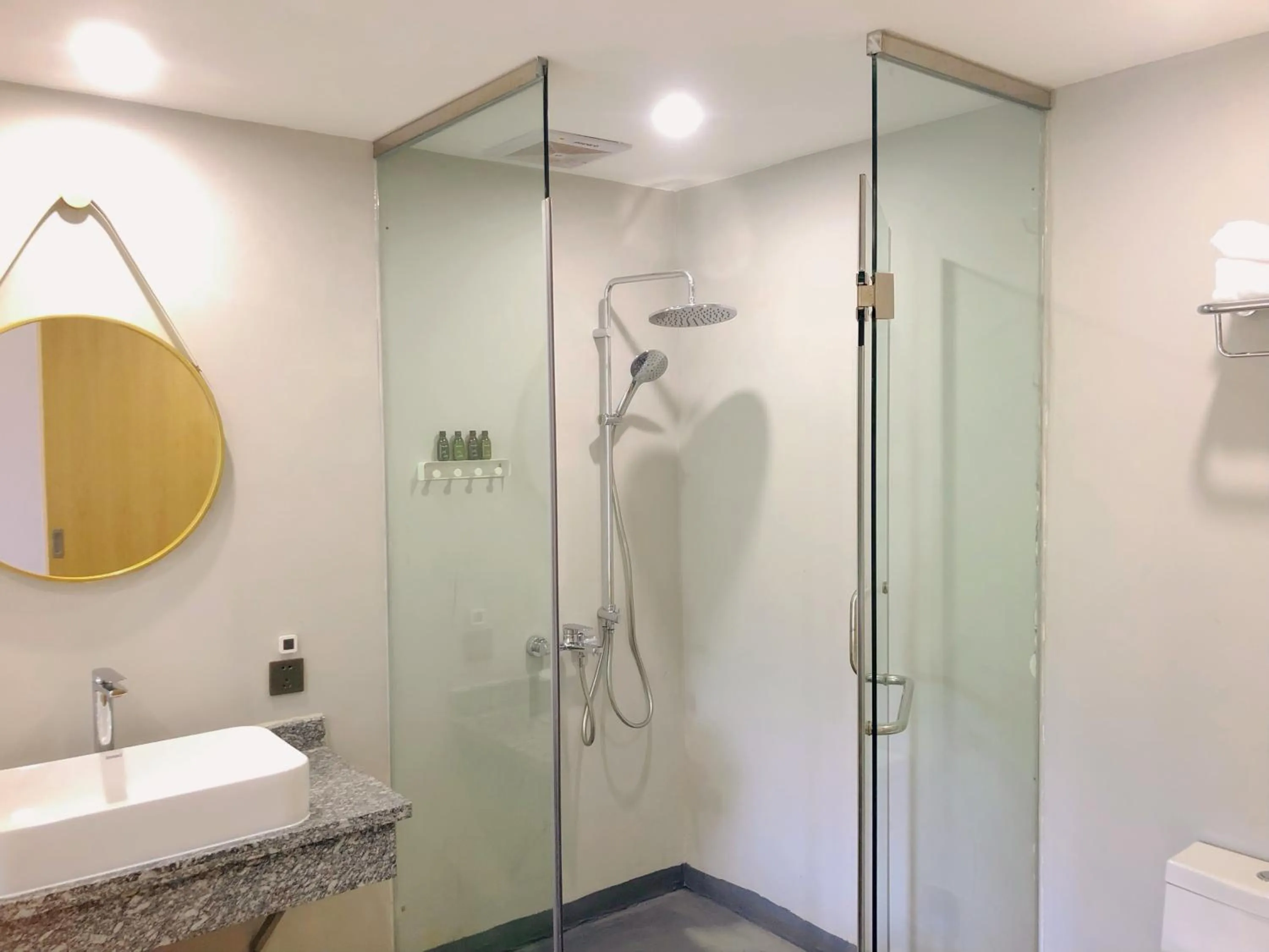 Yangshuo Serene Cove Hotel