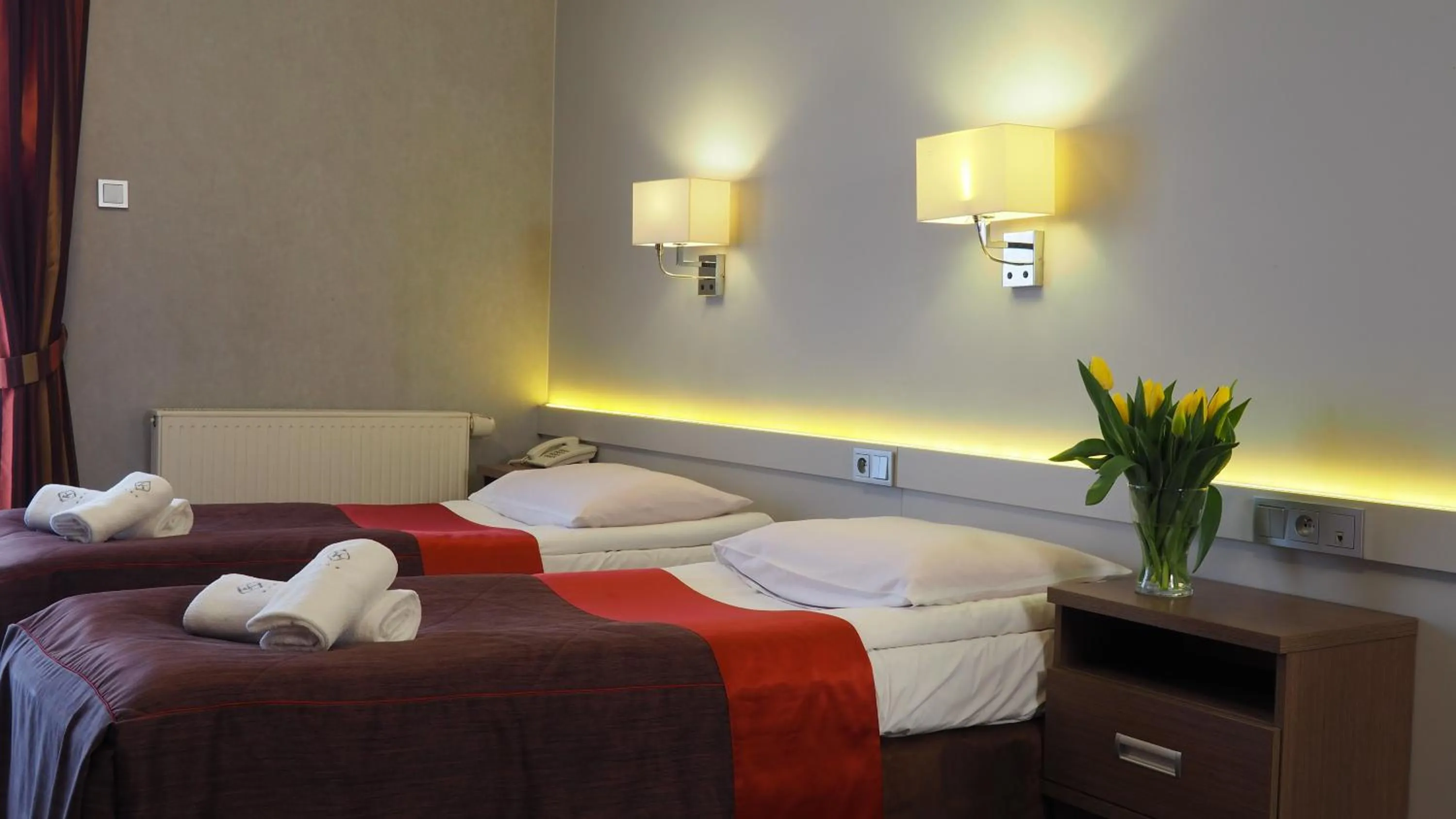 Bed in Hotel Konstancja