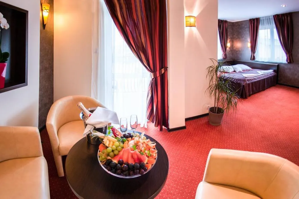 Seating area, Bed in Hotel Konstancja