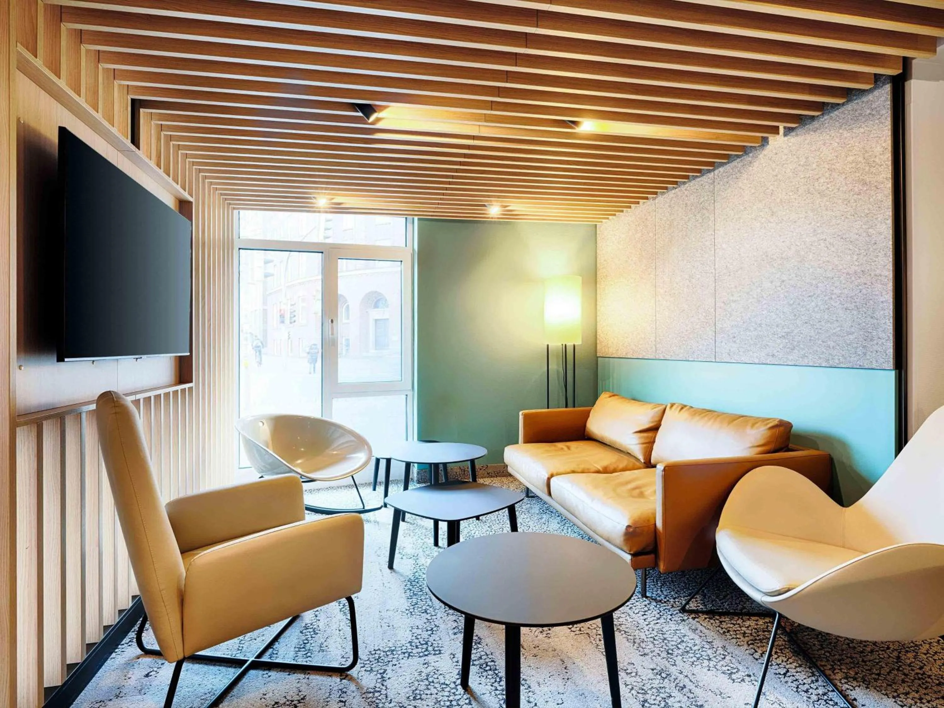 Lobby or reception in B&B Hotel Bremen-City