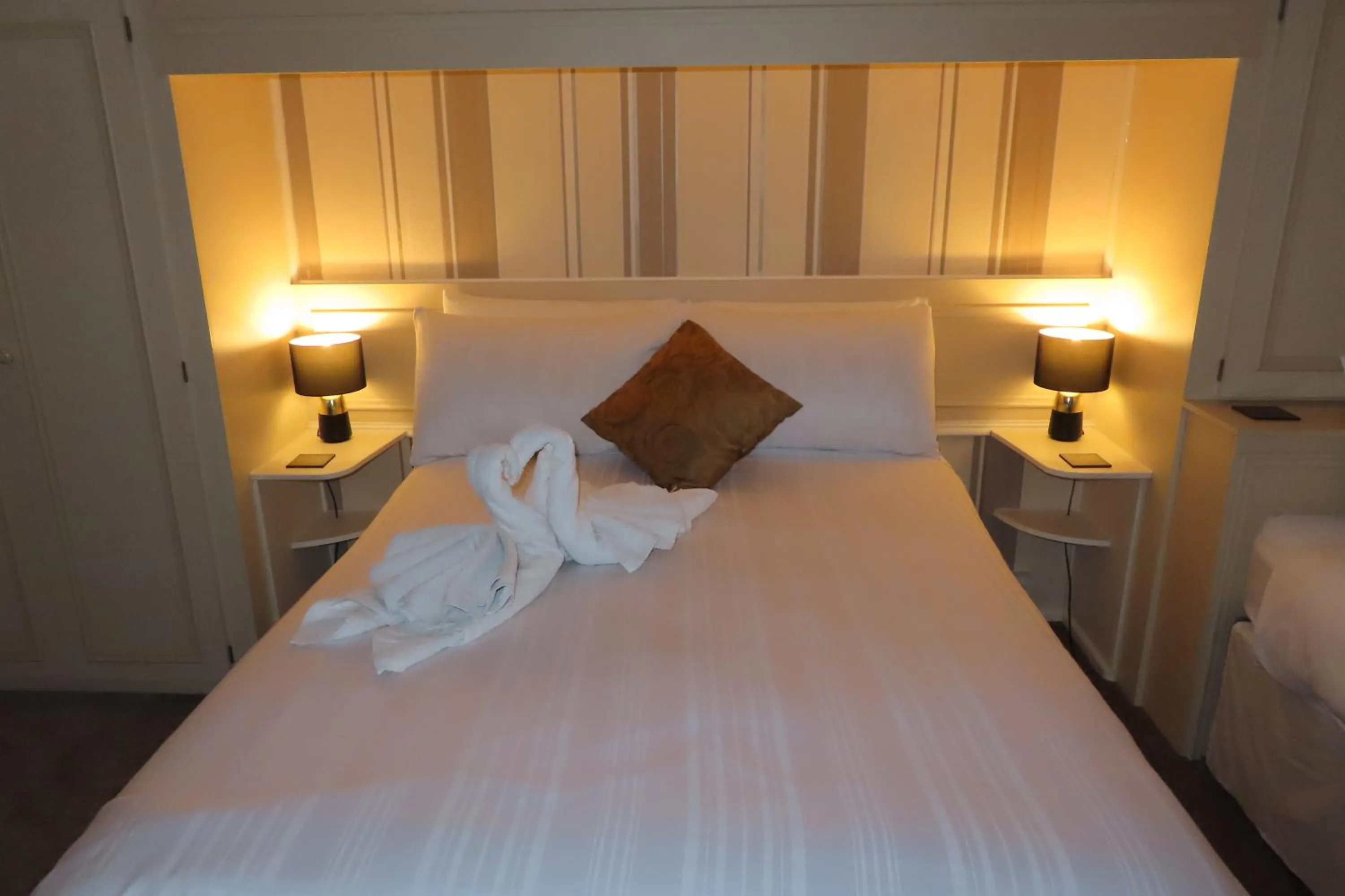 Bed in The Rowan Hotel