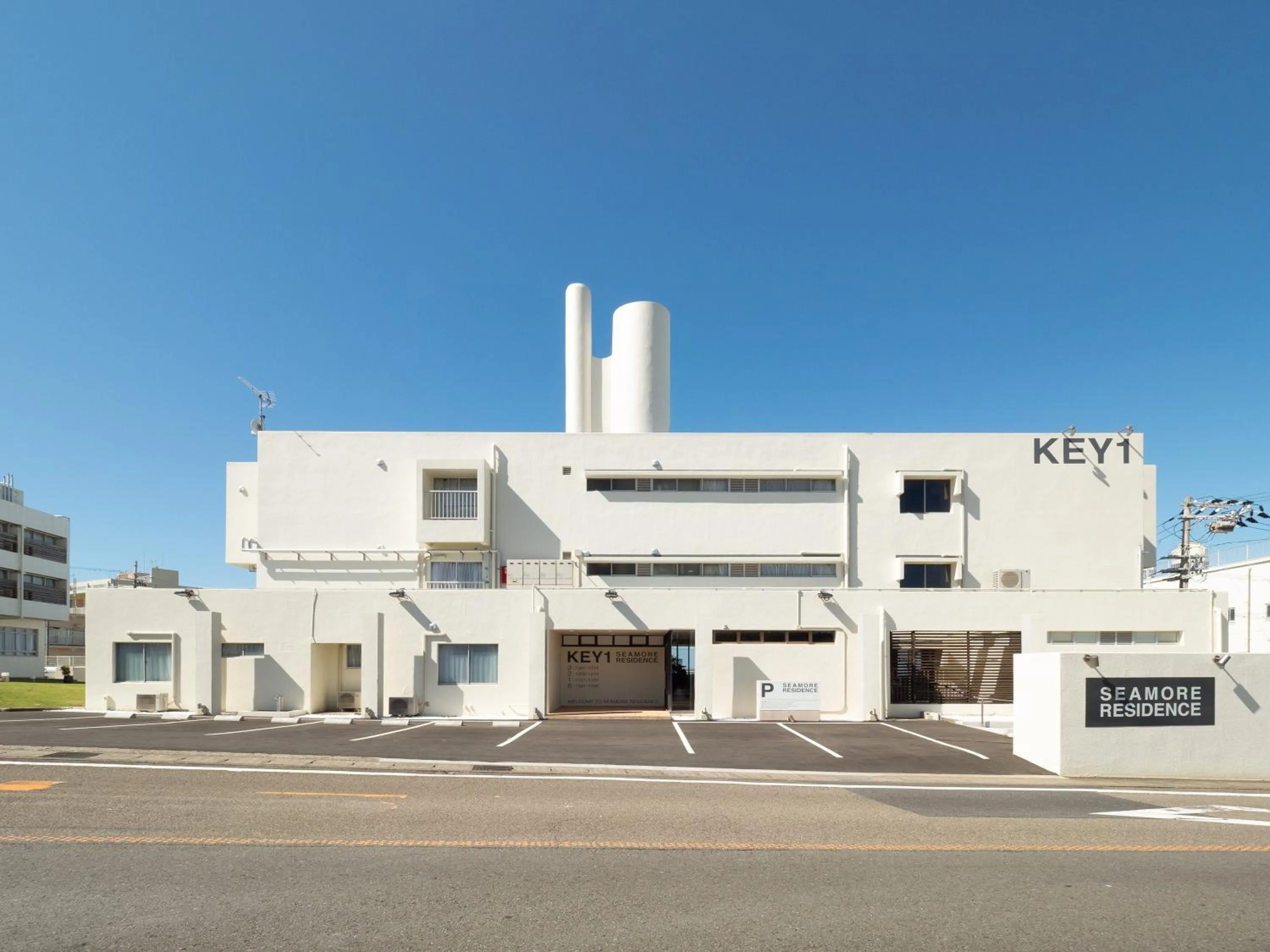 Property building in SEAMORE RESIDENCE