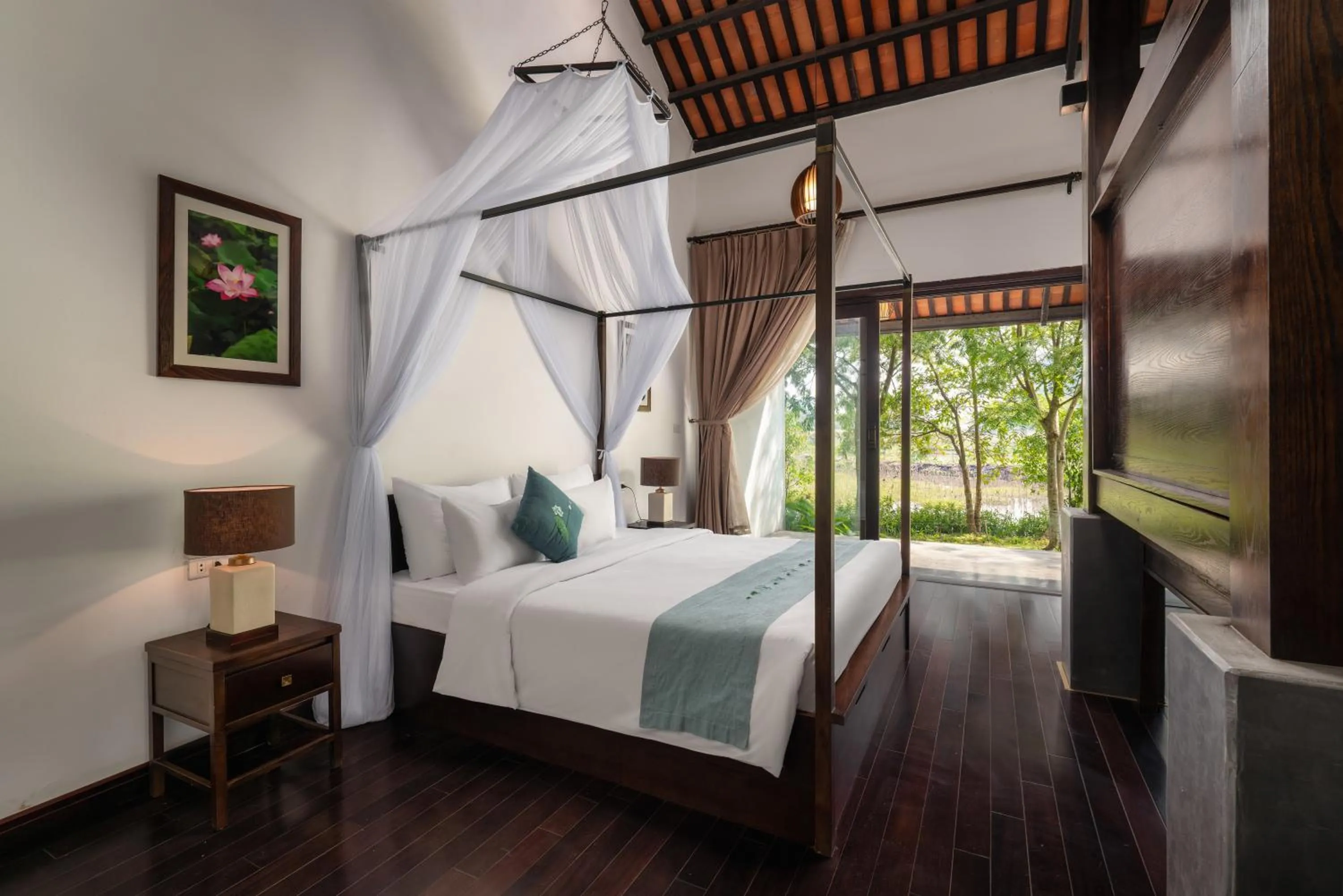 Bedroom, Bed in Aravinda Resort Ninh Binh