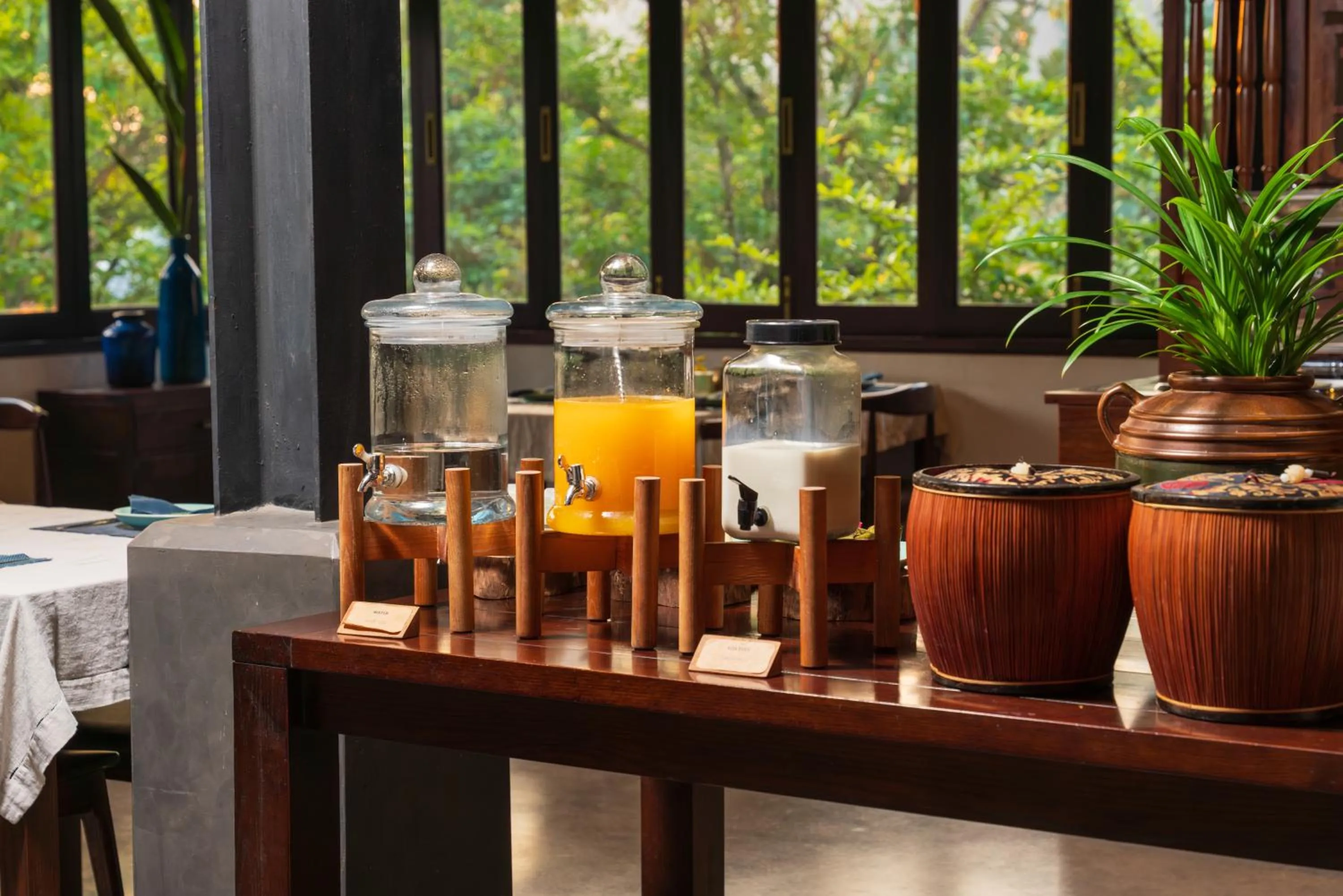 Food and drinks in Aravinda Resort Ninh Binh