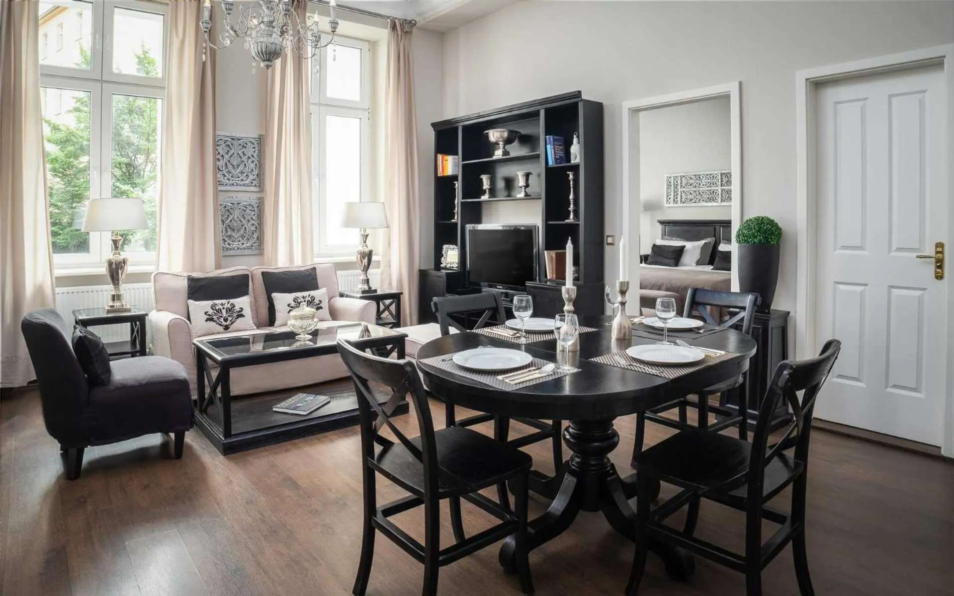 Dining area in Palacina Berlin - Serviced Apartments