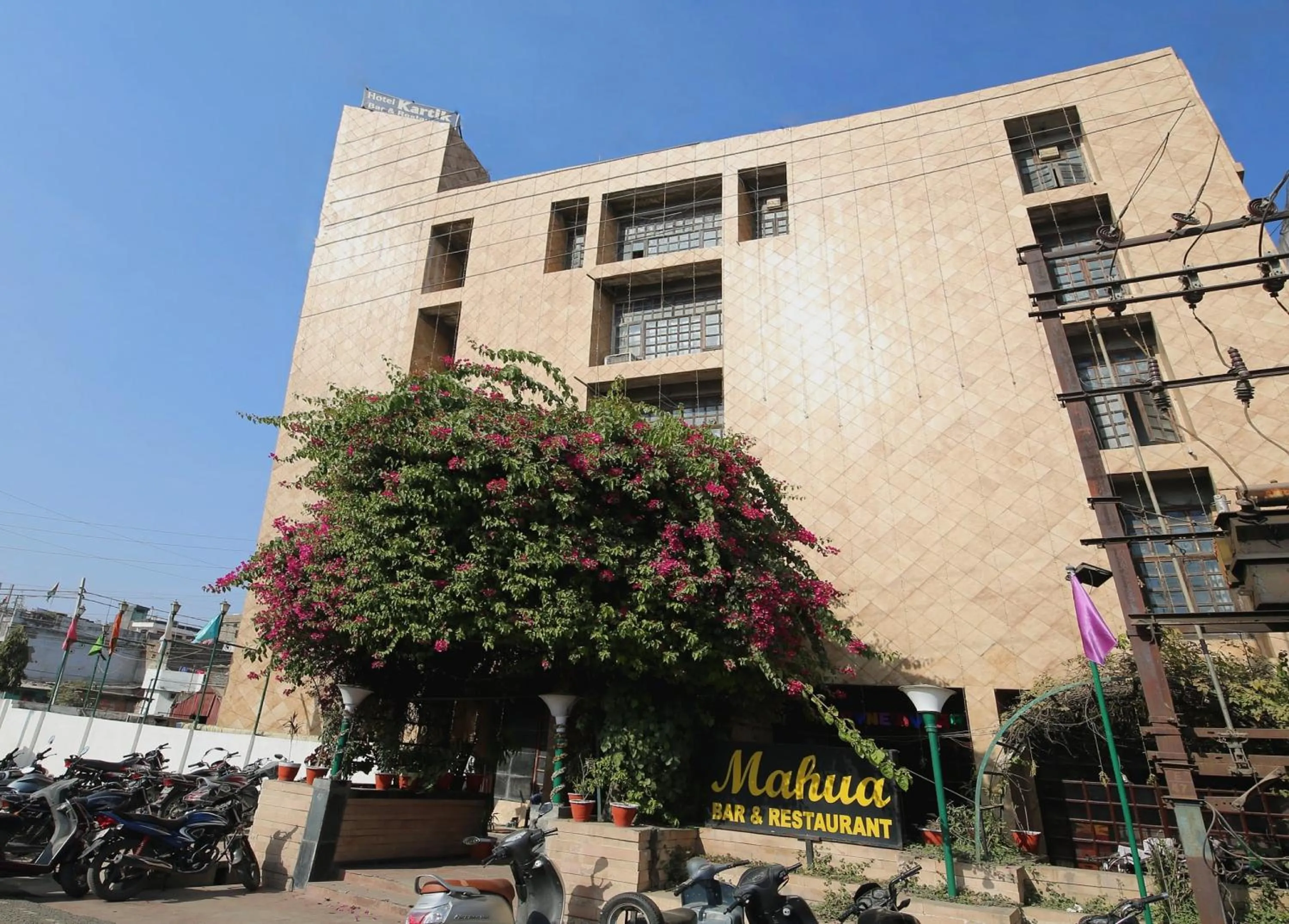 Facade/entrance in Capital O Kartik