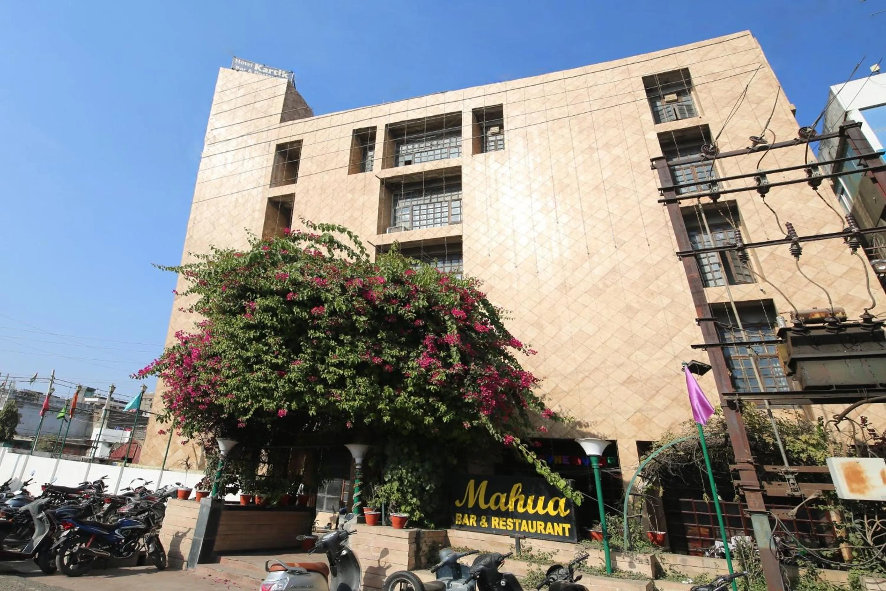 Facade/entrance in Capital O Kartik