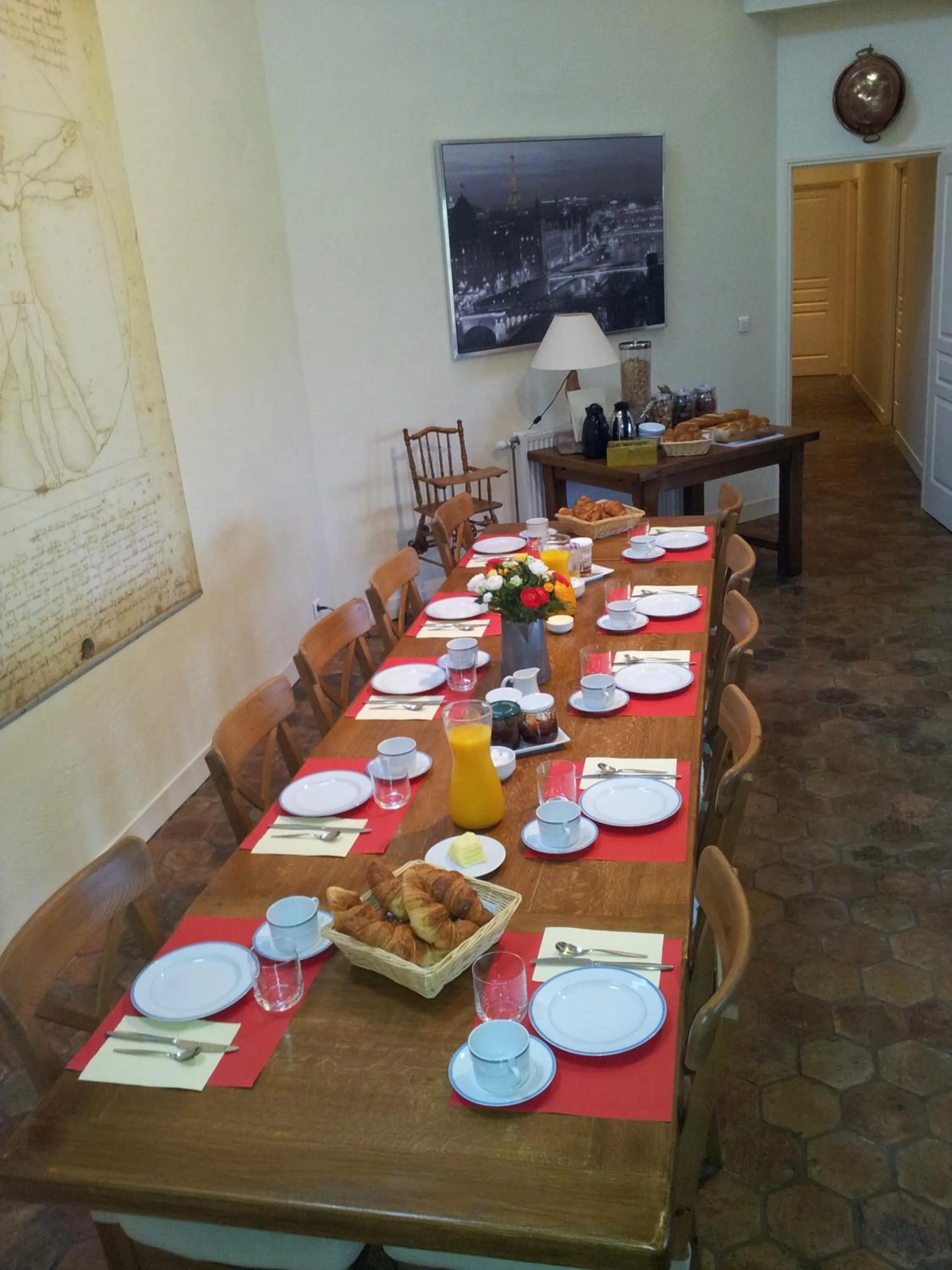 Dining area in Ferme d'Orsonville