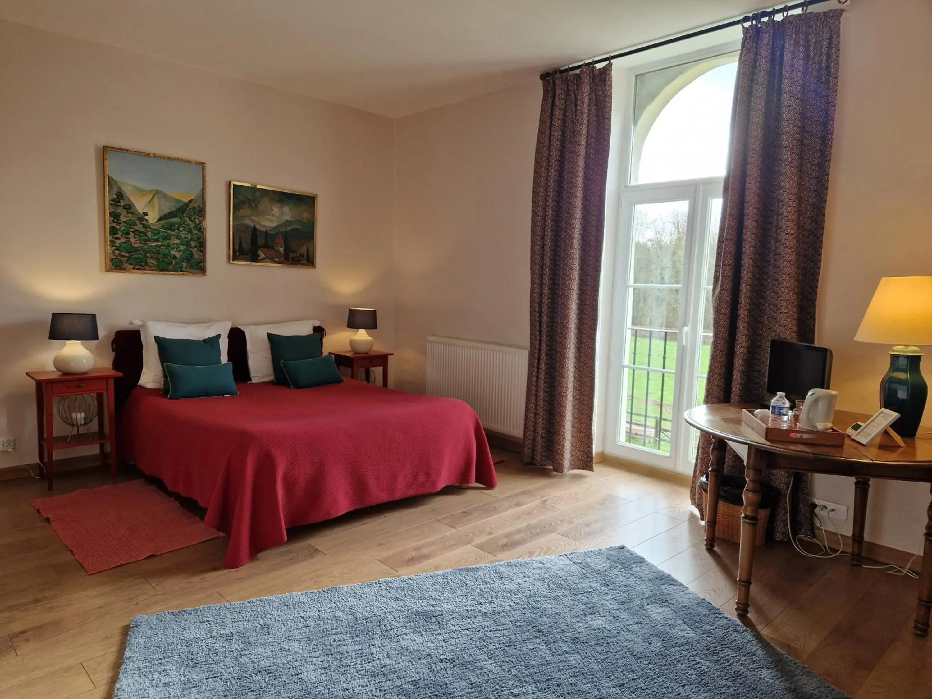 Quadruple Room with Shower in Ferme d'Orsonville Quadruple Room with Shower in Ferme d'Orsonville