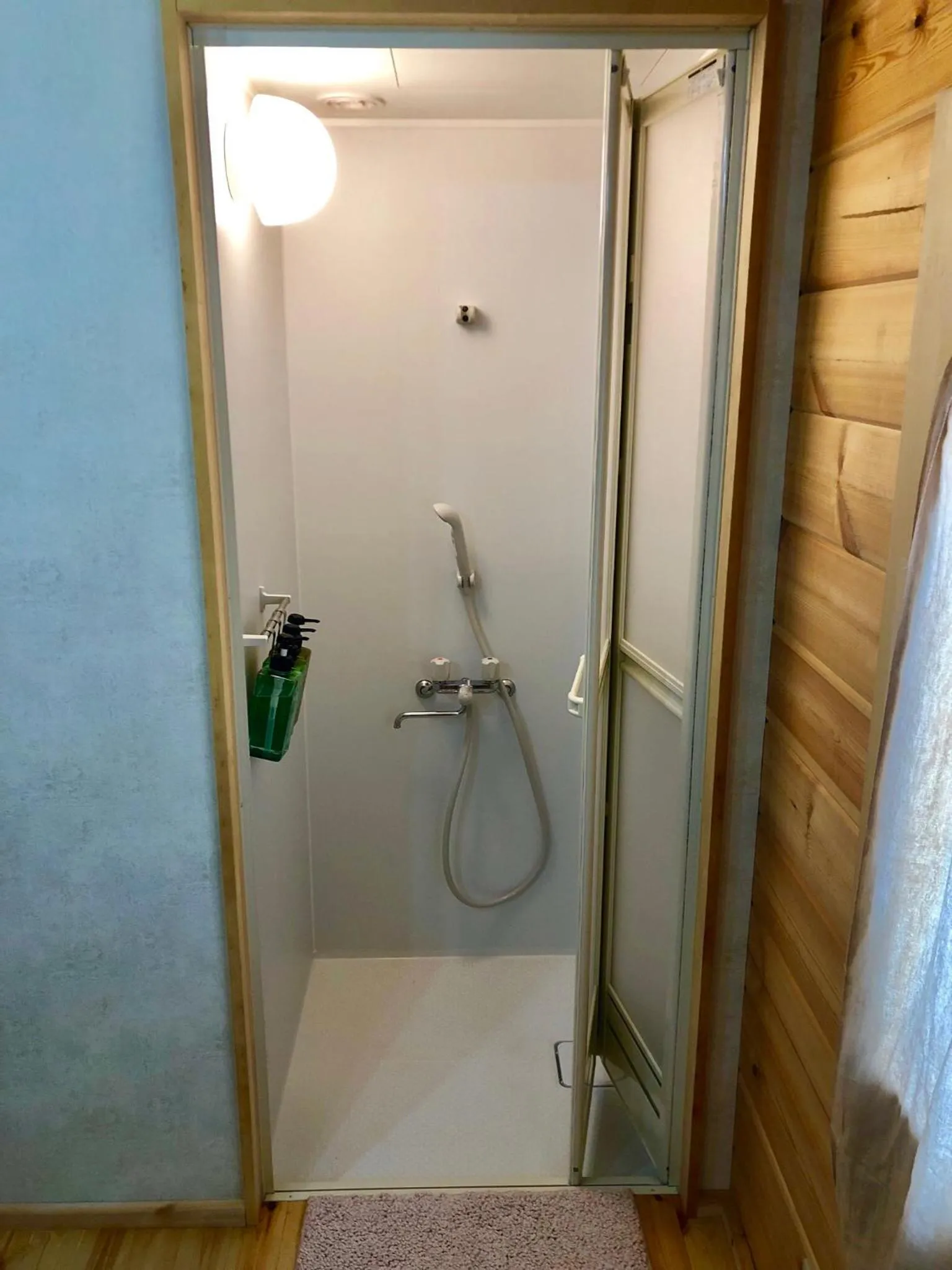 Shower in Guesthouse Koa