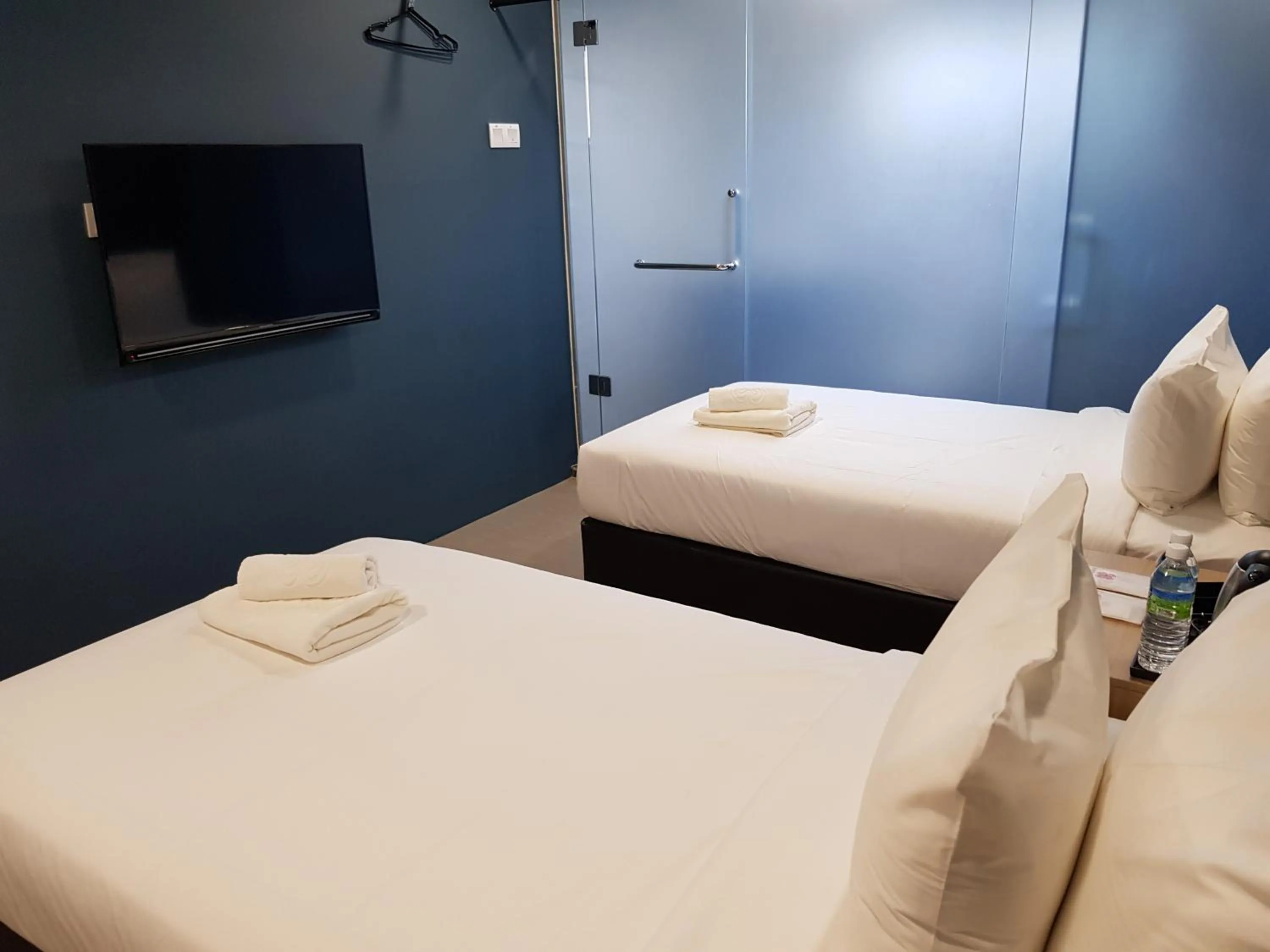 Photo of the whole room, Bed in Bloommaze Boutique Hotel Klang