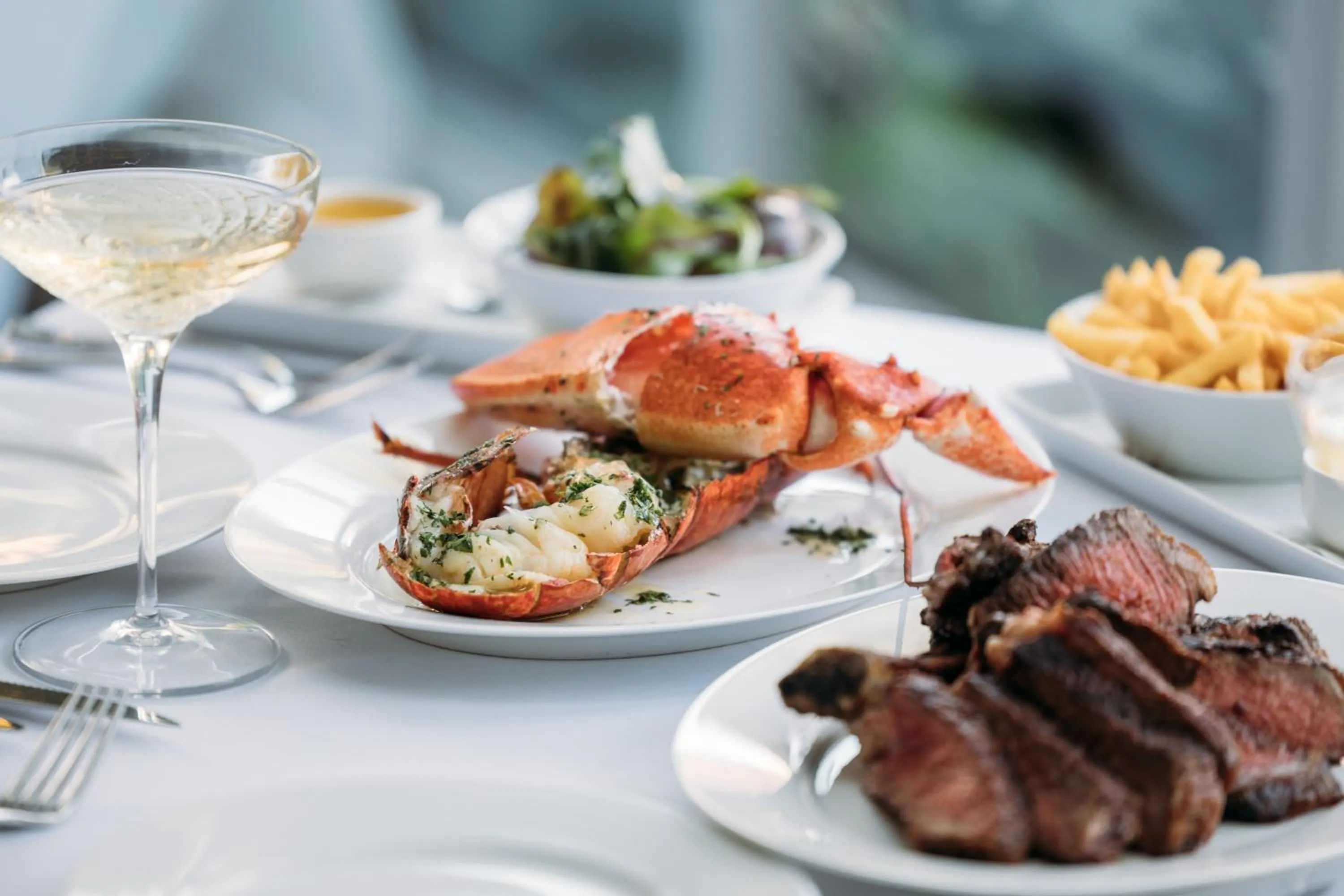 Food and drinks in Hotel Meudon