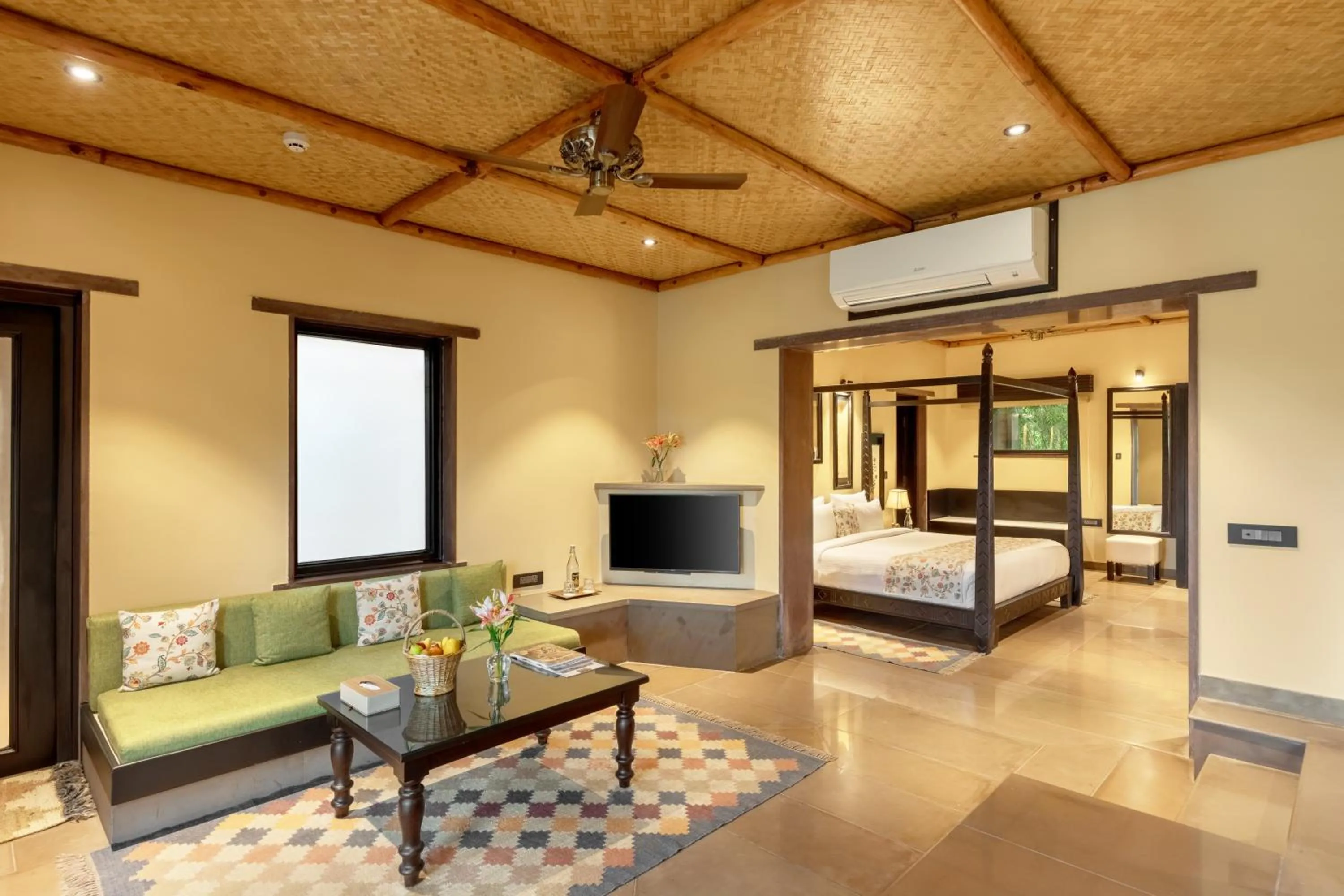 View (from property/room), Bed in AamaGhati Wildlife Resort, Ranthambore