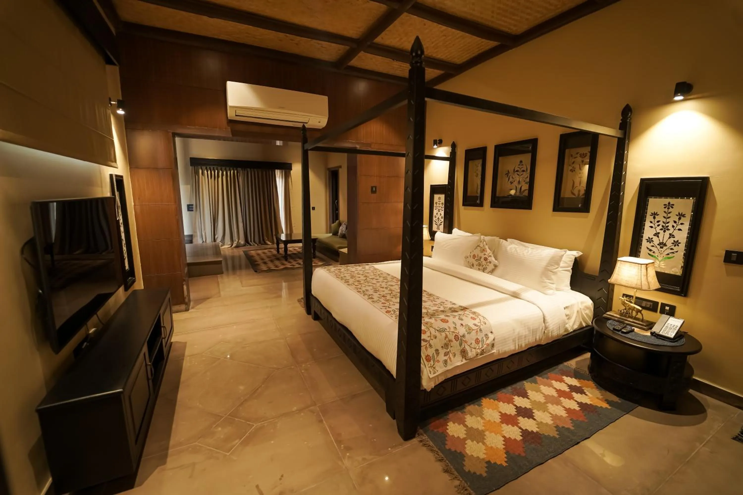 Bed in AamaGhati Wildlife Resort, Ranthambore