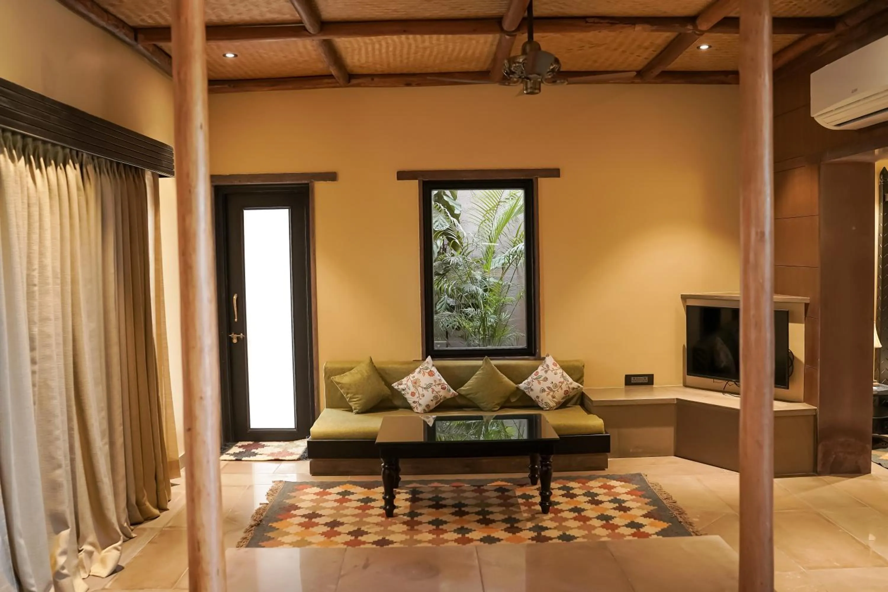Living room in AamaGhati Wildlife Resort, Ranthambore
