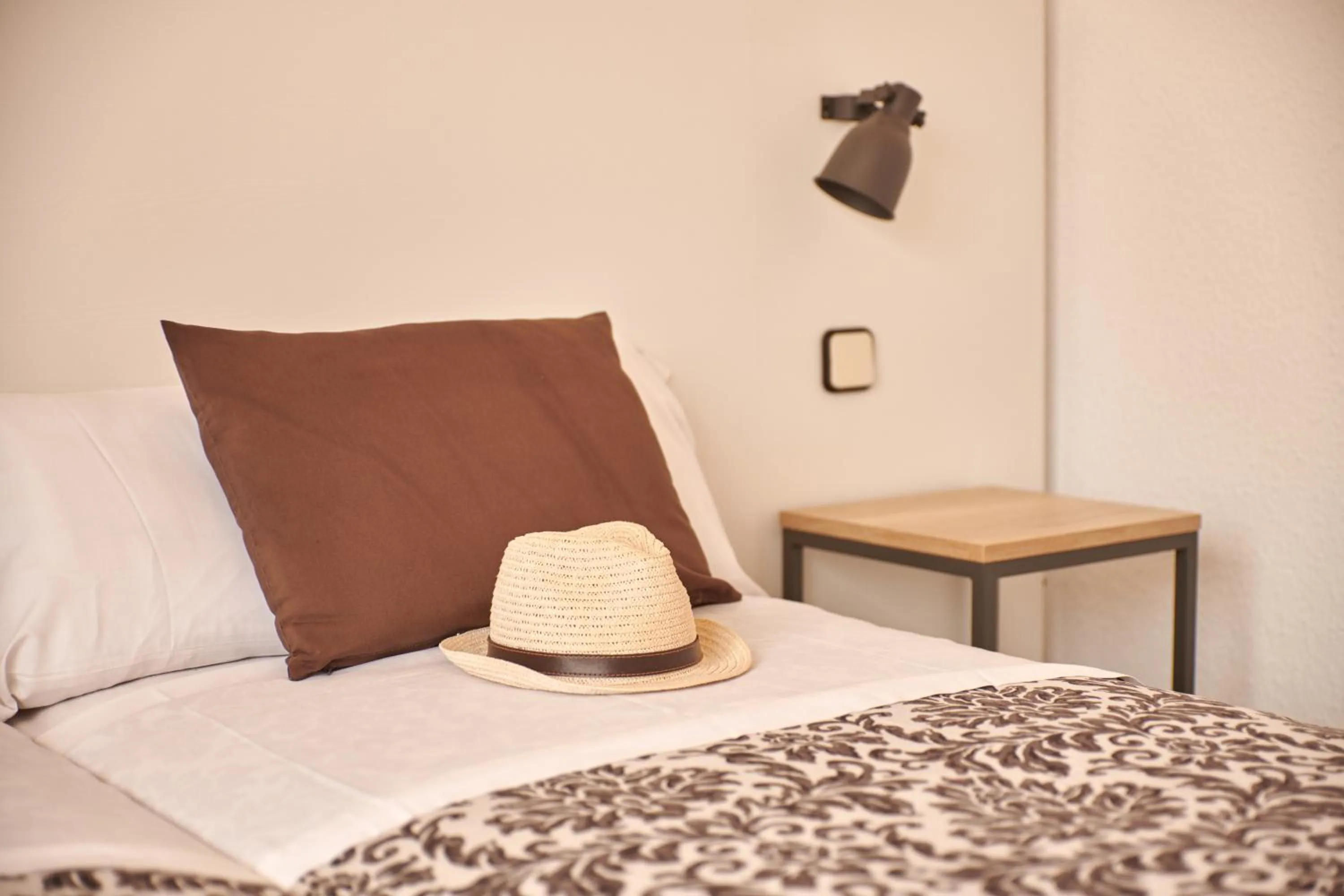 Bed in Hotel Miami Calella - El de siempre, como nunca