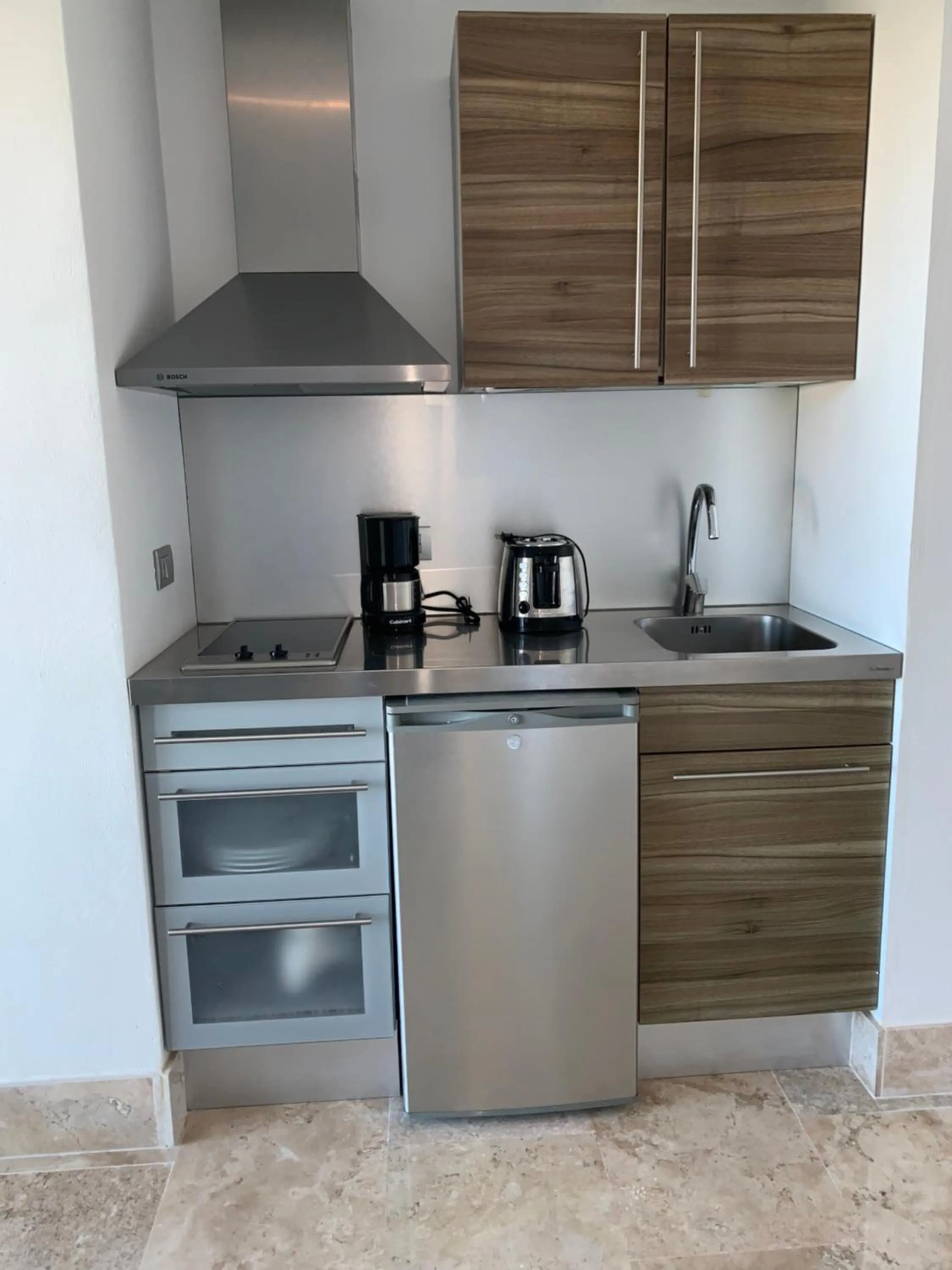 Coffee/tea facilities in La Amada condo with Marina View