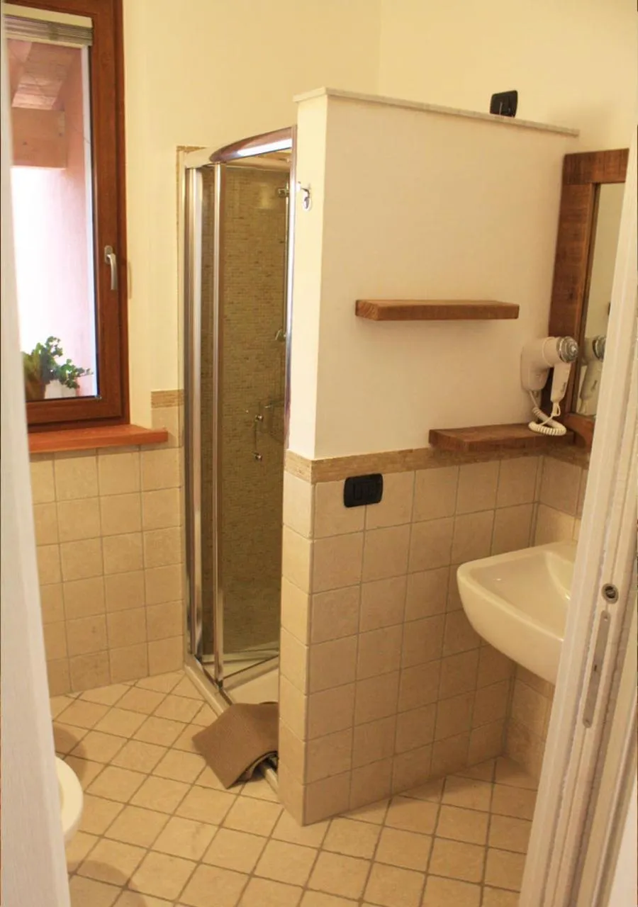 Shower in B&B Casa Zuane