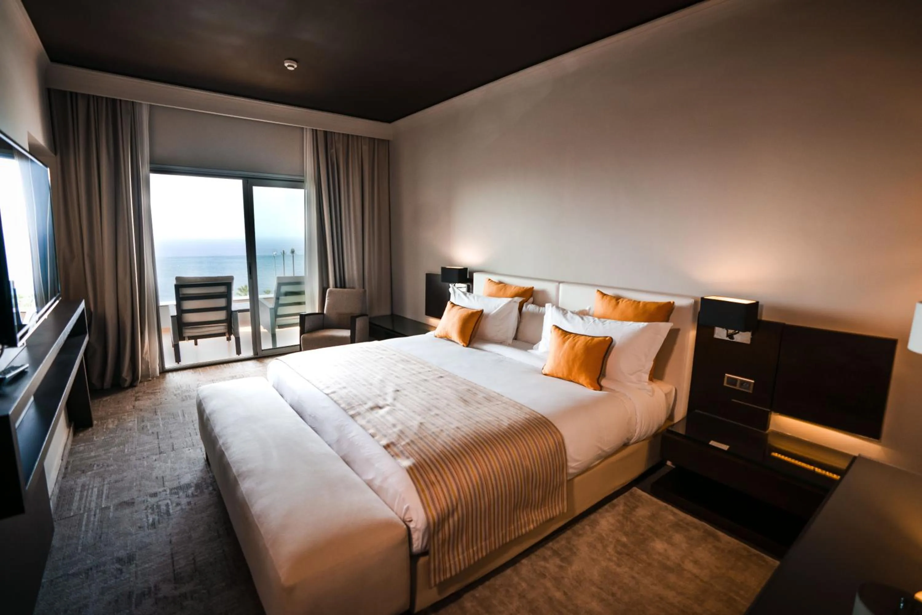 Bedroom, Bed in DWO Mira Palace