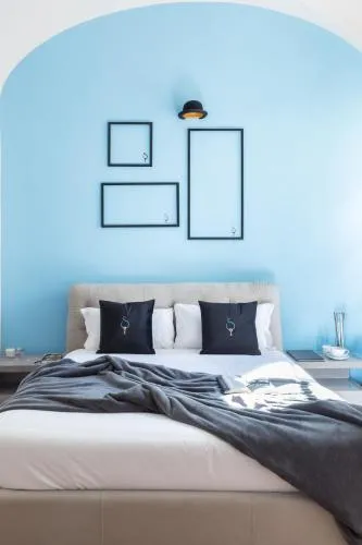 A World Aparts - 40 Sforza