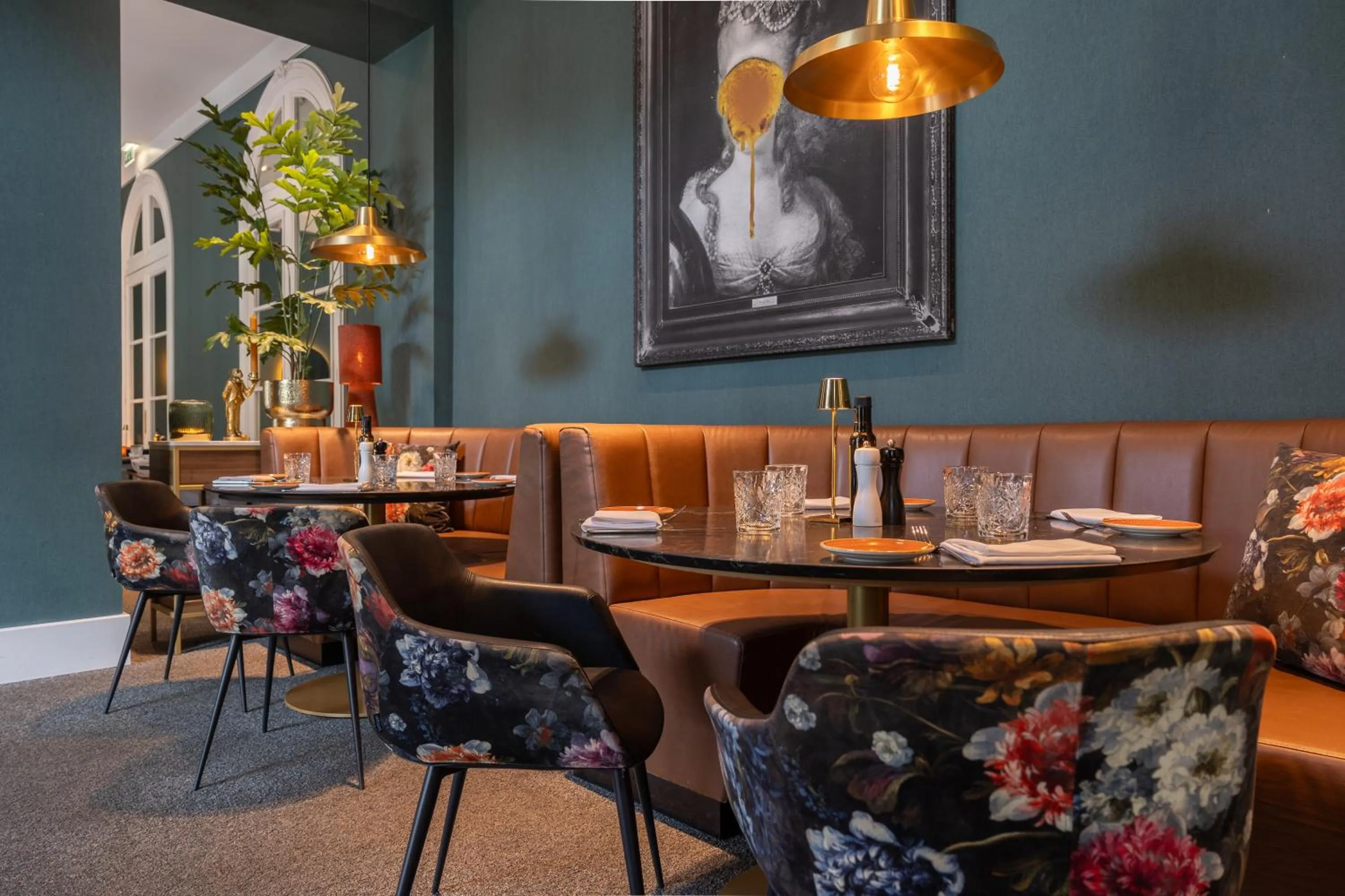 Restaurant/places to eat in Van Der Valk Hotel Brugge Oostkamp