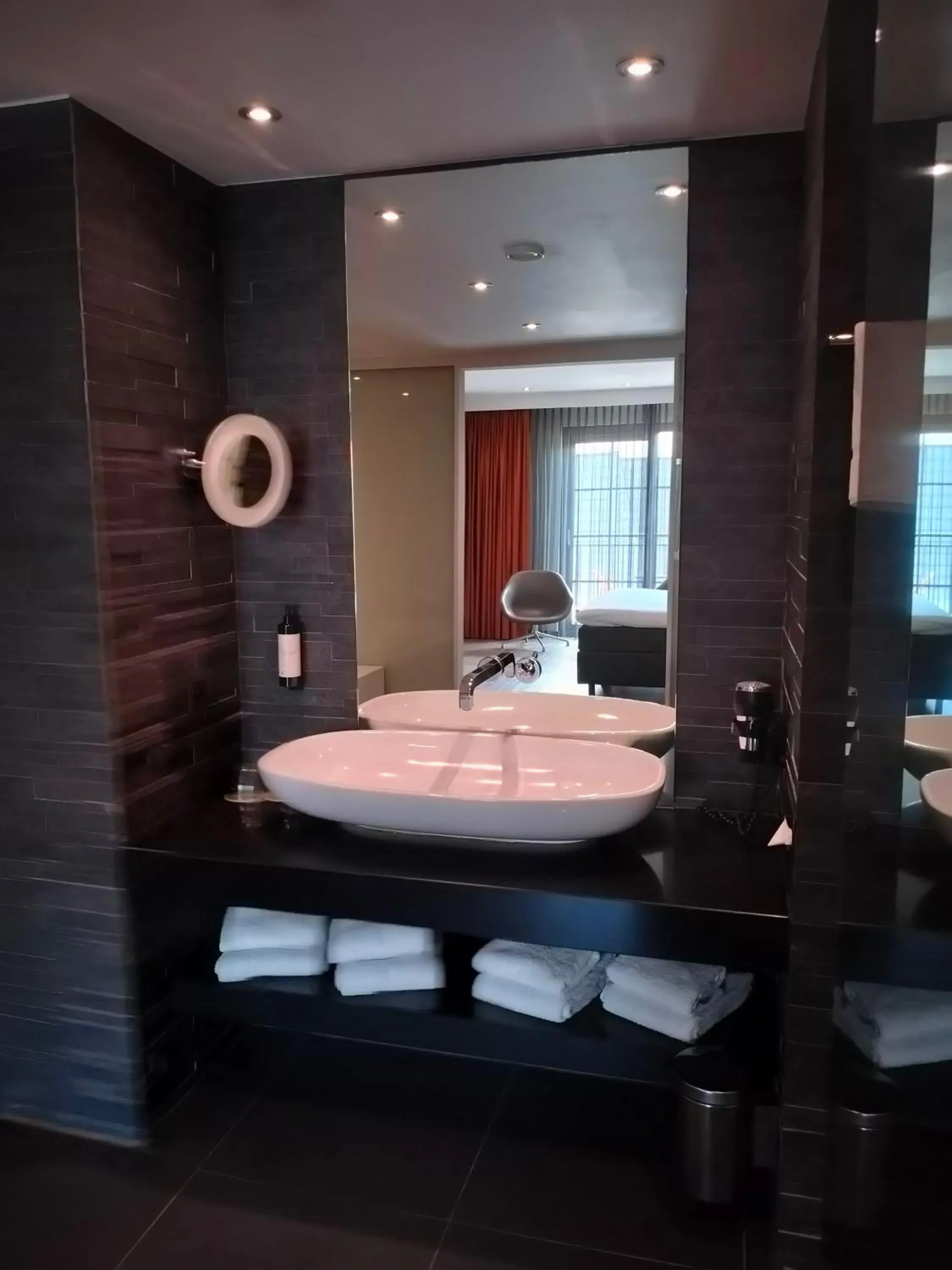 Business Suite in Van Der Valk Hotel Brugge Oostkamp Business Suite in Van Der Valk Hotel Brugge Oostkamp