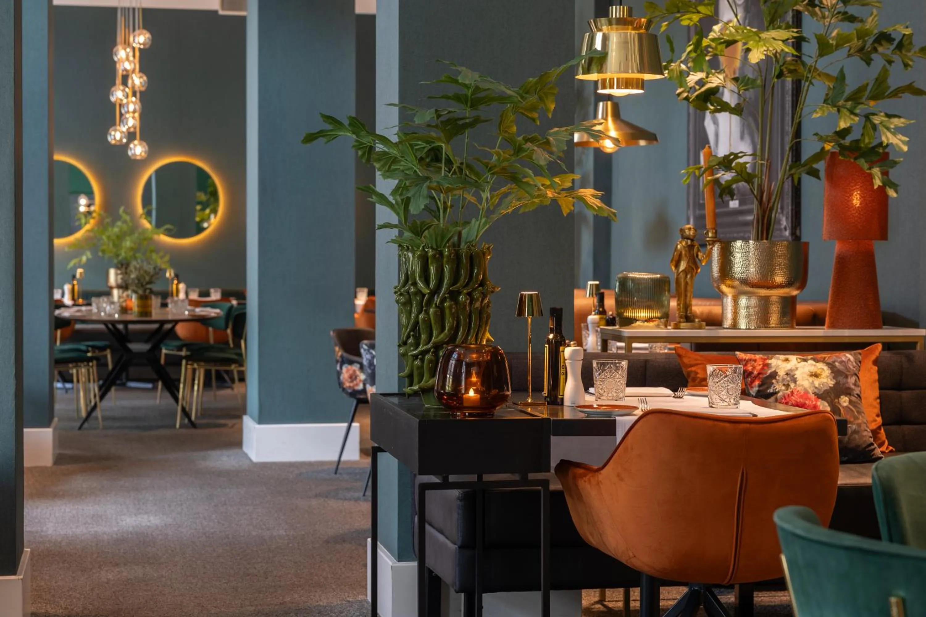 Restaurant/places to eat in Van Der Valk Hotel Brugge Oostkamp