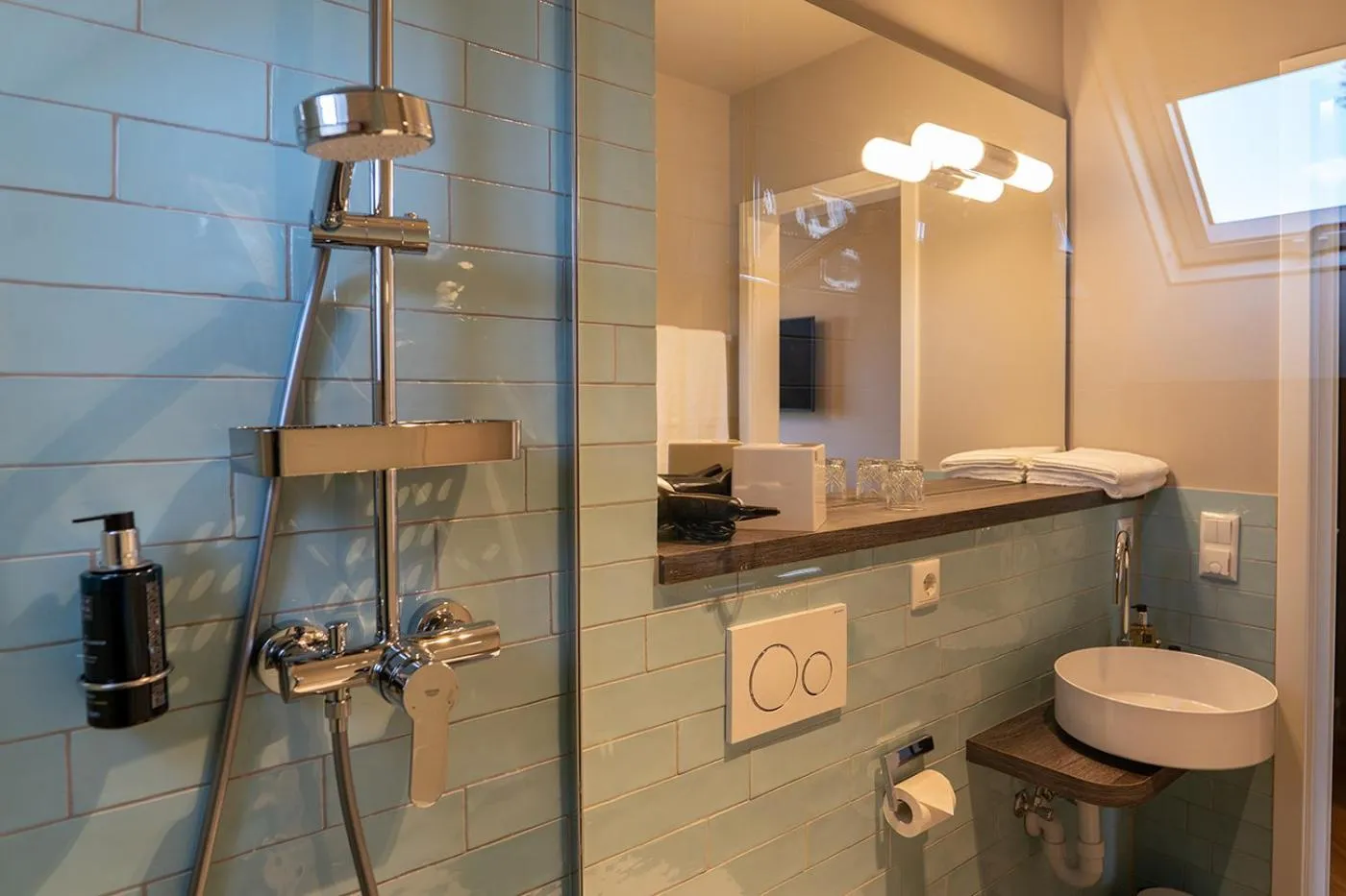 Shower in Villa Glanzstoff