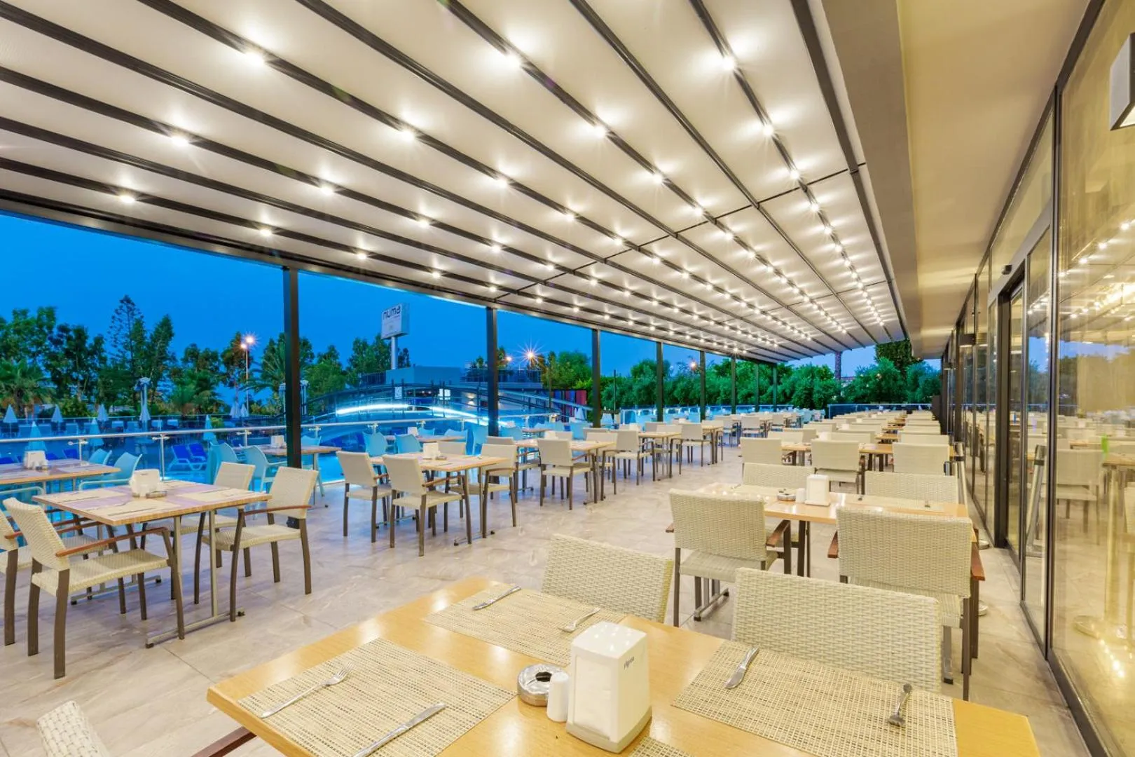 Patio in Numa Konaktepe Hotel - All Inclusive