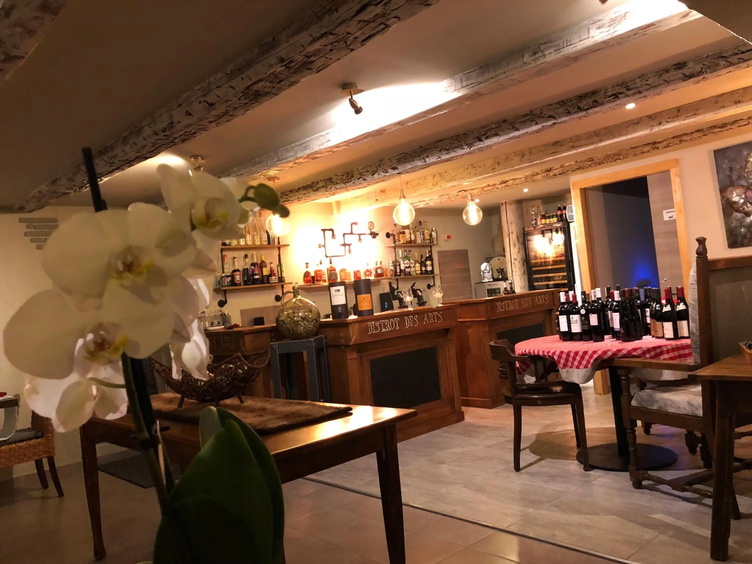 Restaurant/places to eat in Auberge Sainte Marguerite