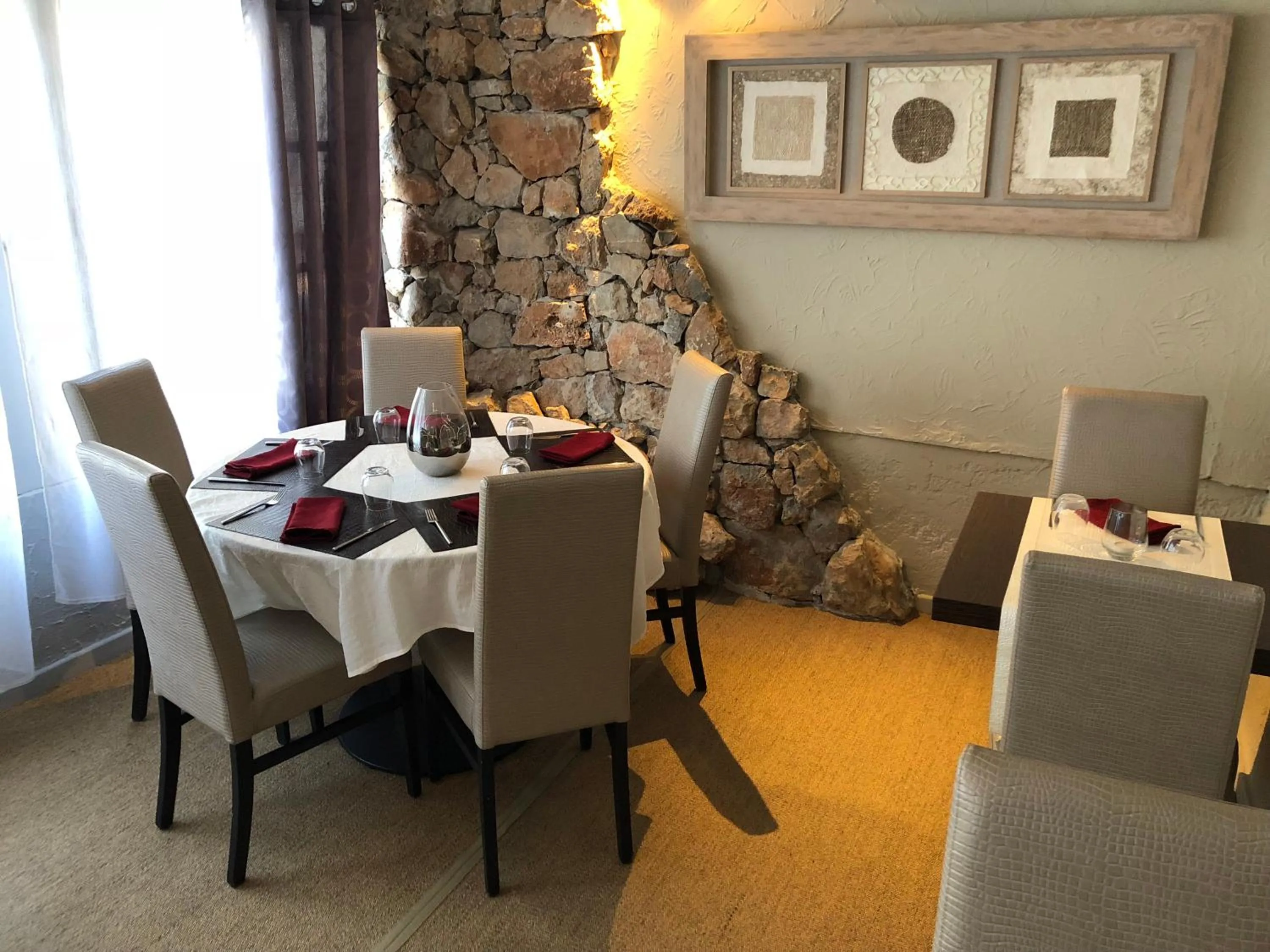 Restaurant/places to eat in Auberge Sainte Marguerite