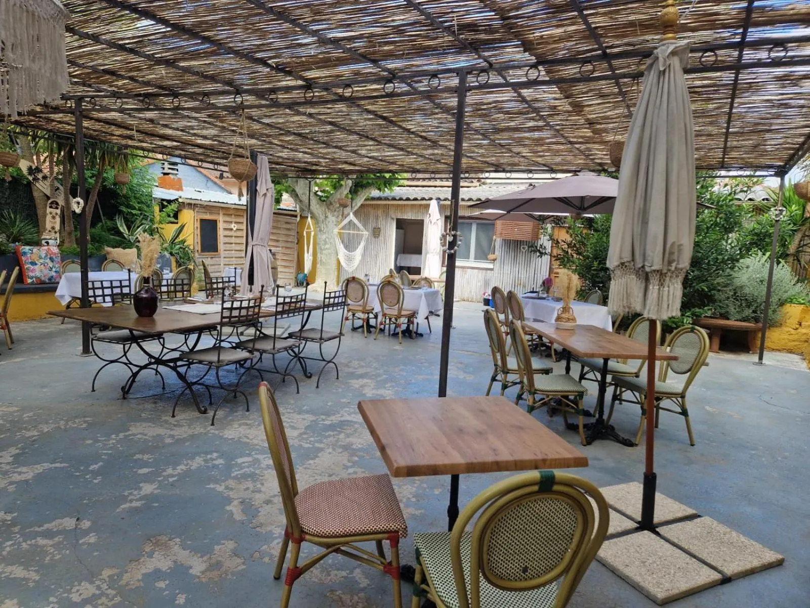 Patio in Auberge Sainte Marguerite