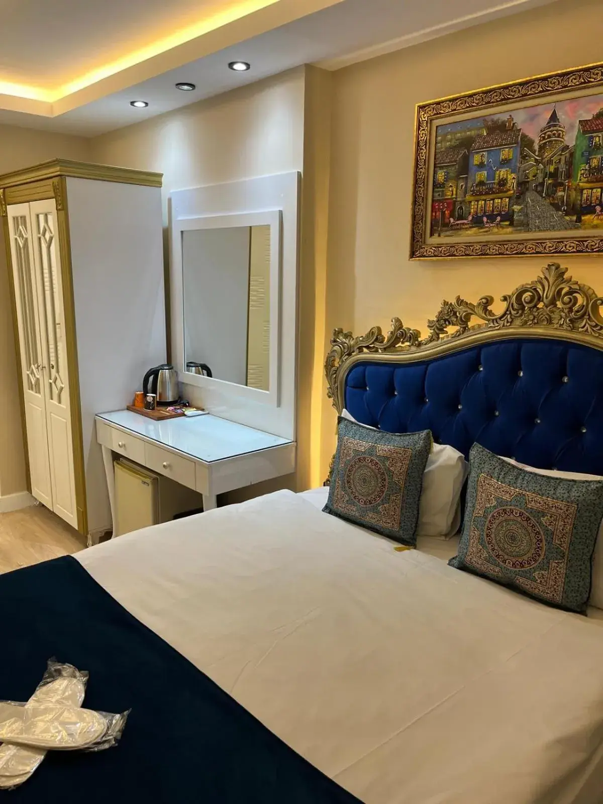 Budget Double Room in Hotel Barbarosa Budget Double Room in Hotel Barbarosa