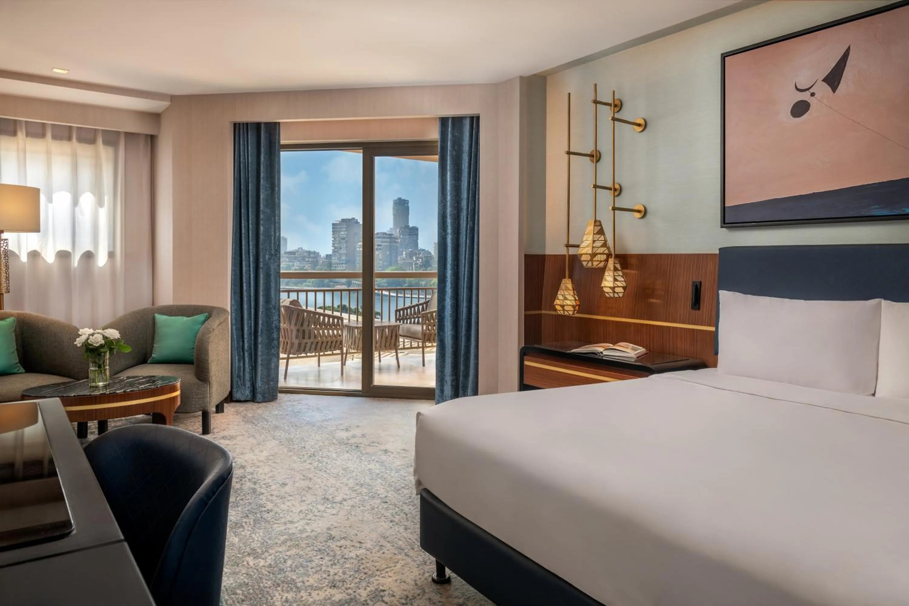 Bedroom, Bed in Conrad Cairo Hotel & Casino