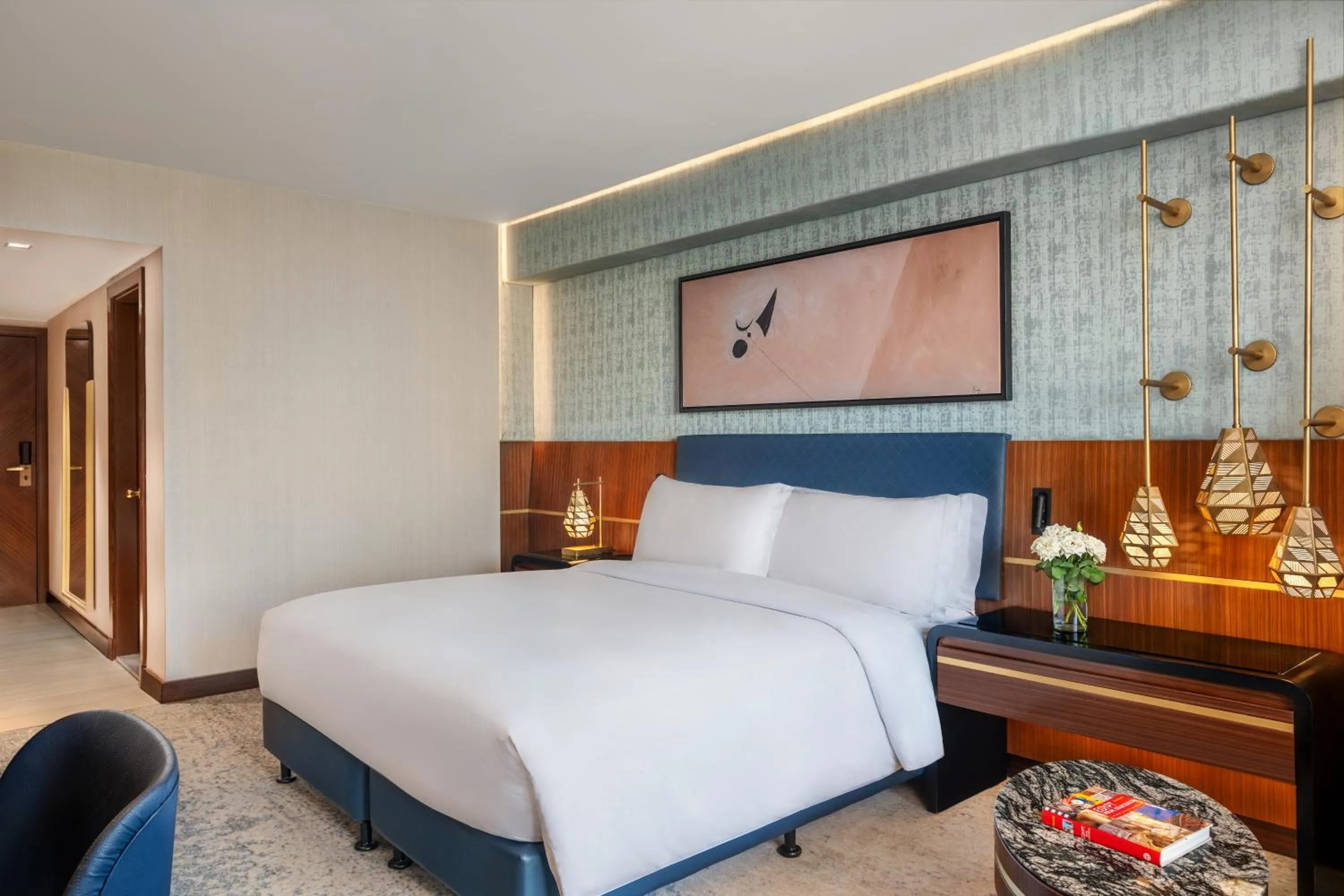 Photo of the whole room, Bed in Conrad Cairo Hotel & Casino