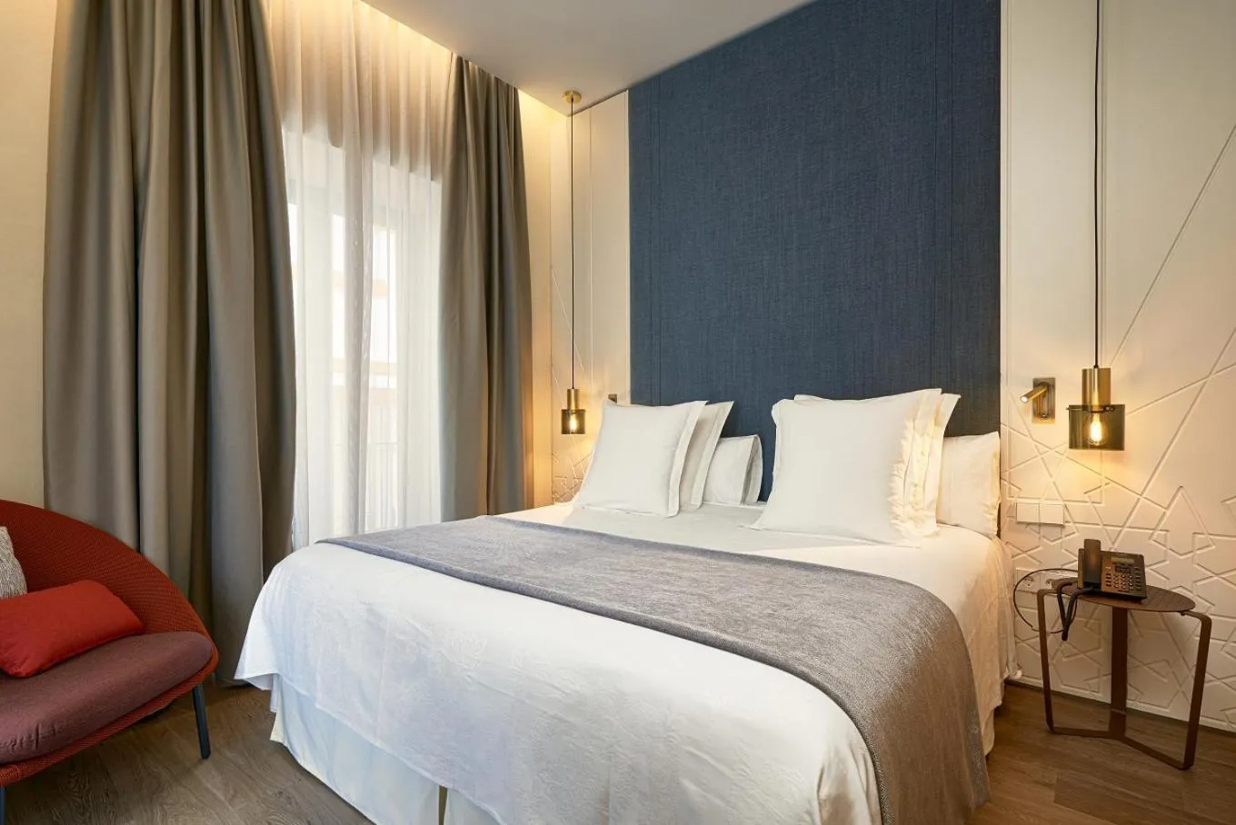 Bed in Suites Murillo Plaza Sta. Cruz