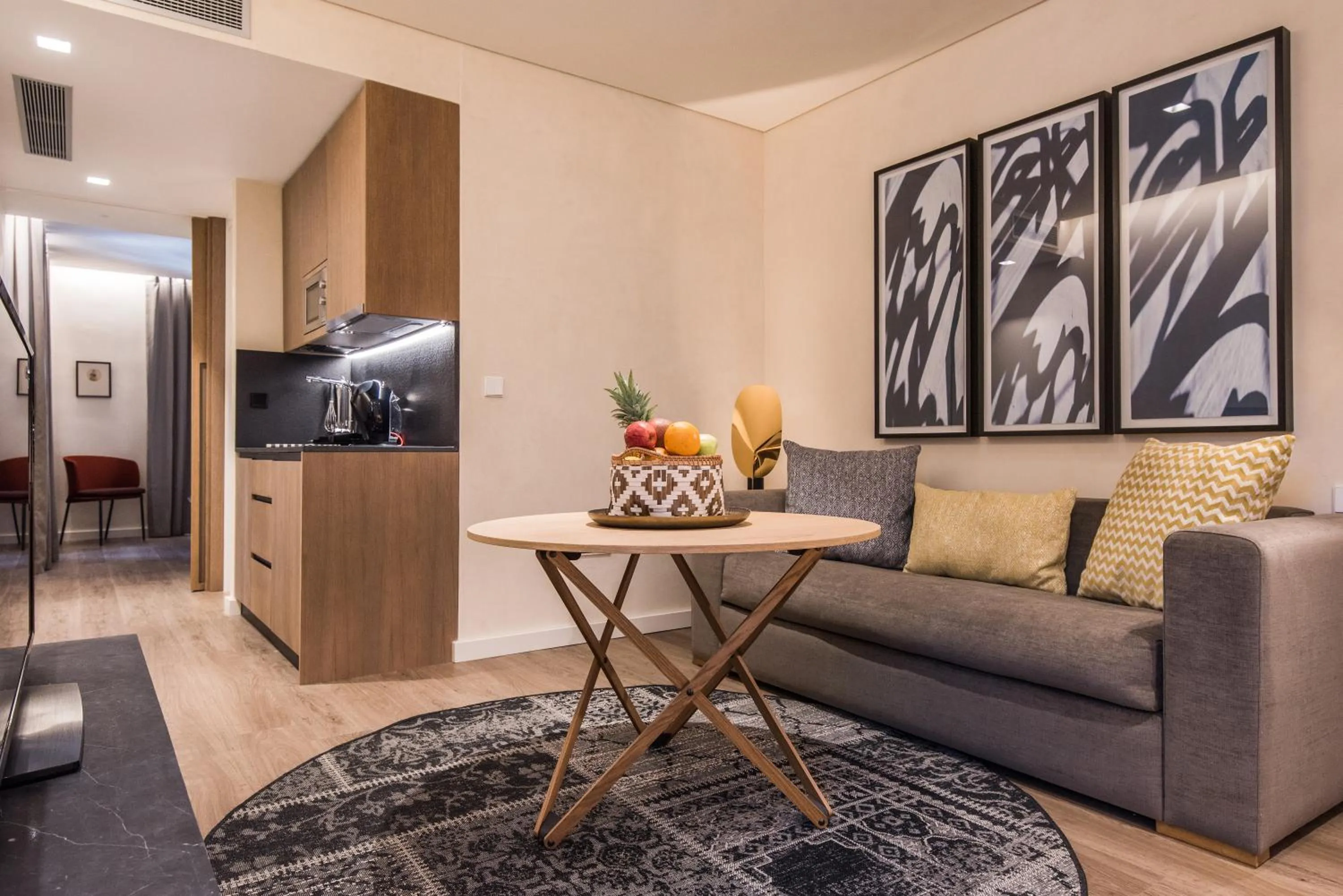 Kitchen or kitchenette in Suites Murillo Plaza Sta. Cruz